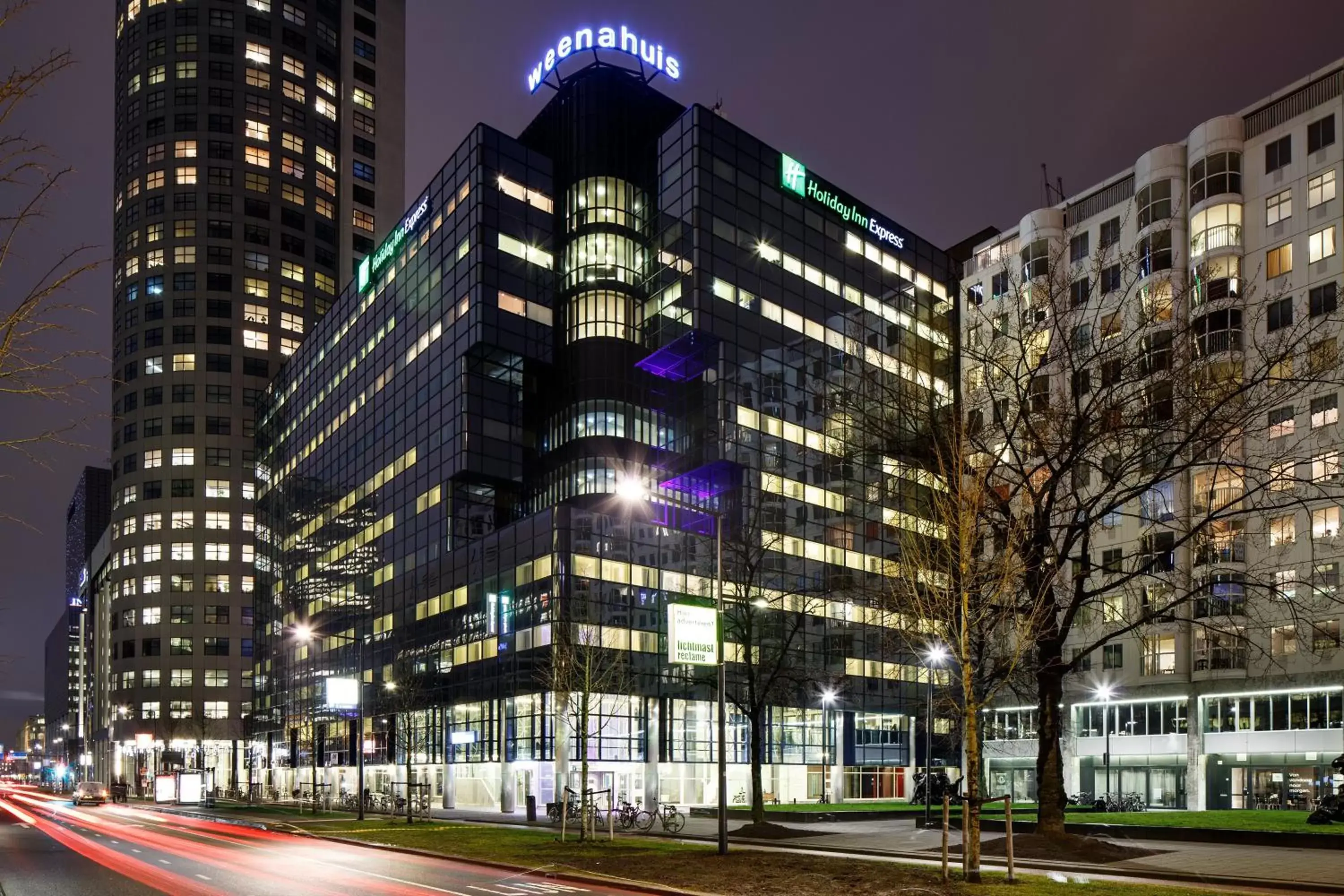 Property Building in Holiday Inn Express Rotterdam - Central Station, an IHG Hotel