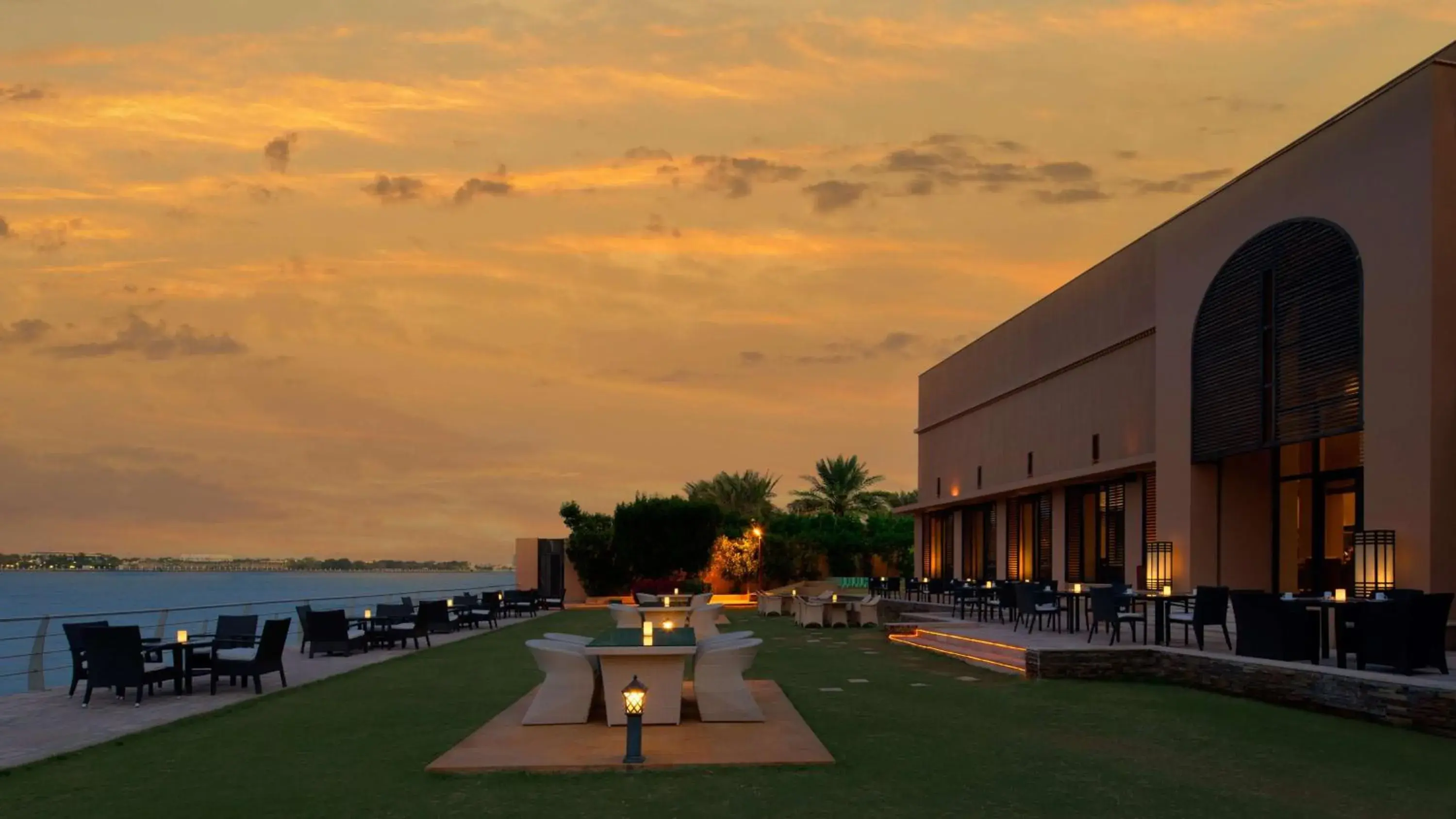 Restaurant/places to eat, Property Building in Park Hyatt Jeddah Marina Club and Spa