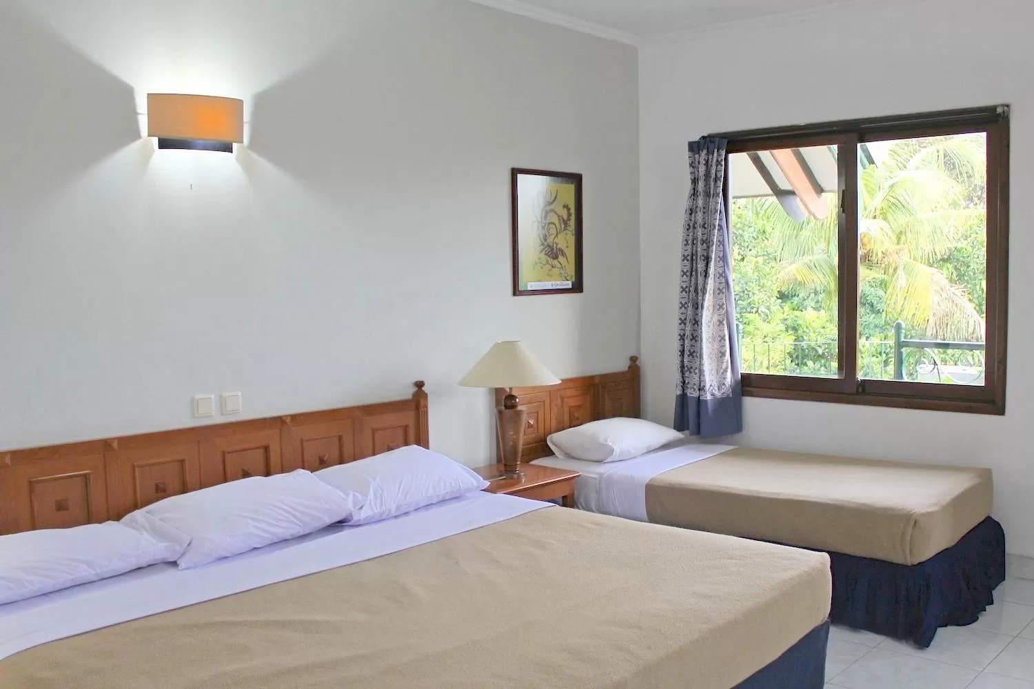 Bedroom, Bed in Hotel Winotosastro Garden