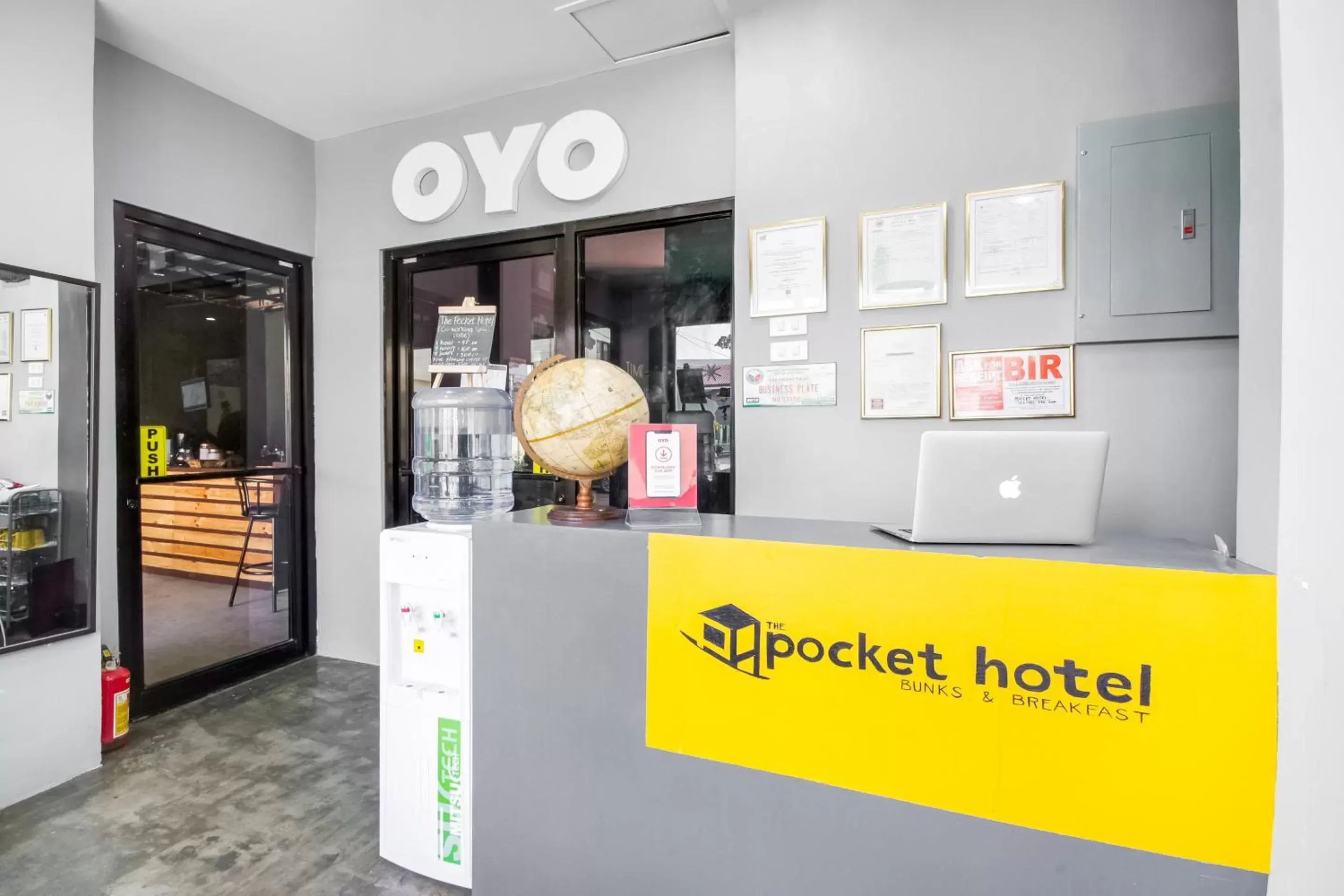 Lobby or reception in Super OYO 495 The Pocket Hotel