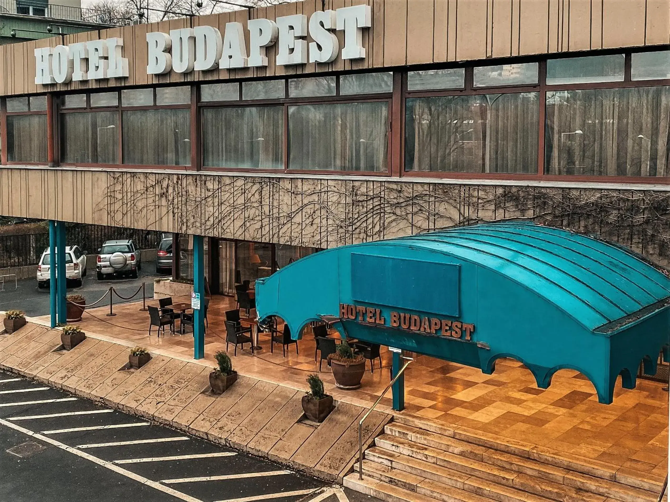 Facade/entrance in Hotel Budapest