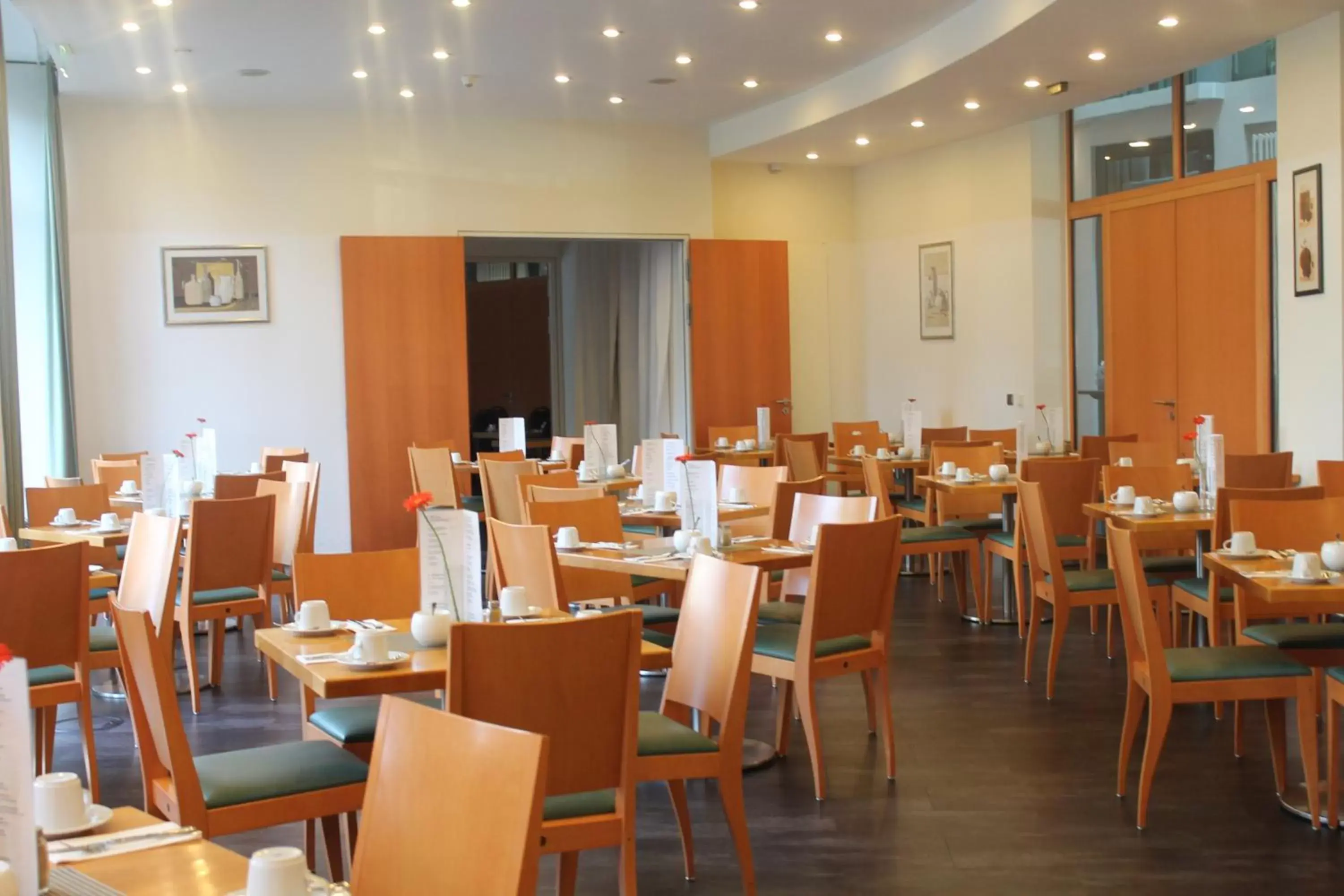 Restaurant/Places to Eat in Hotel am Borsigturm