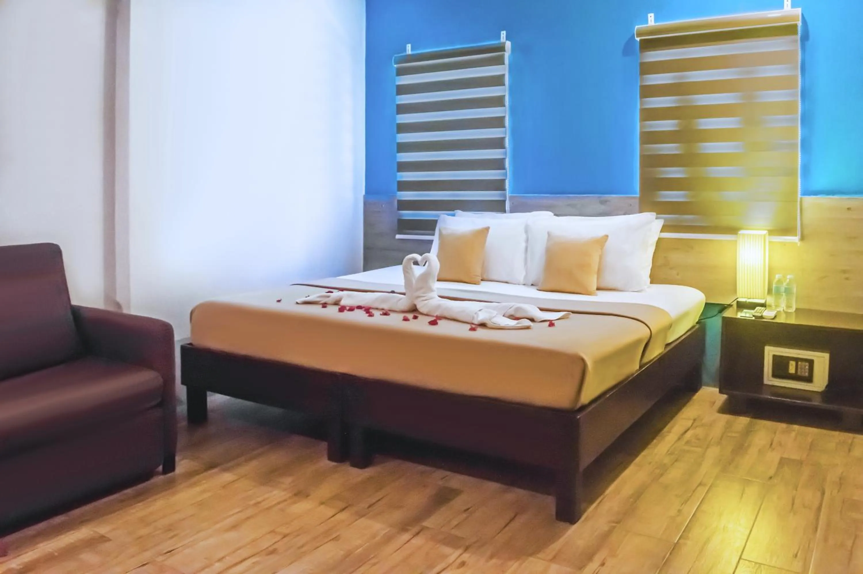 Bed in Sheridan Boutique Hotel