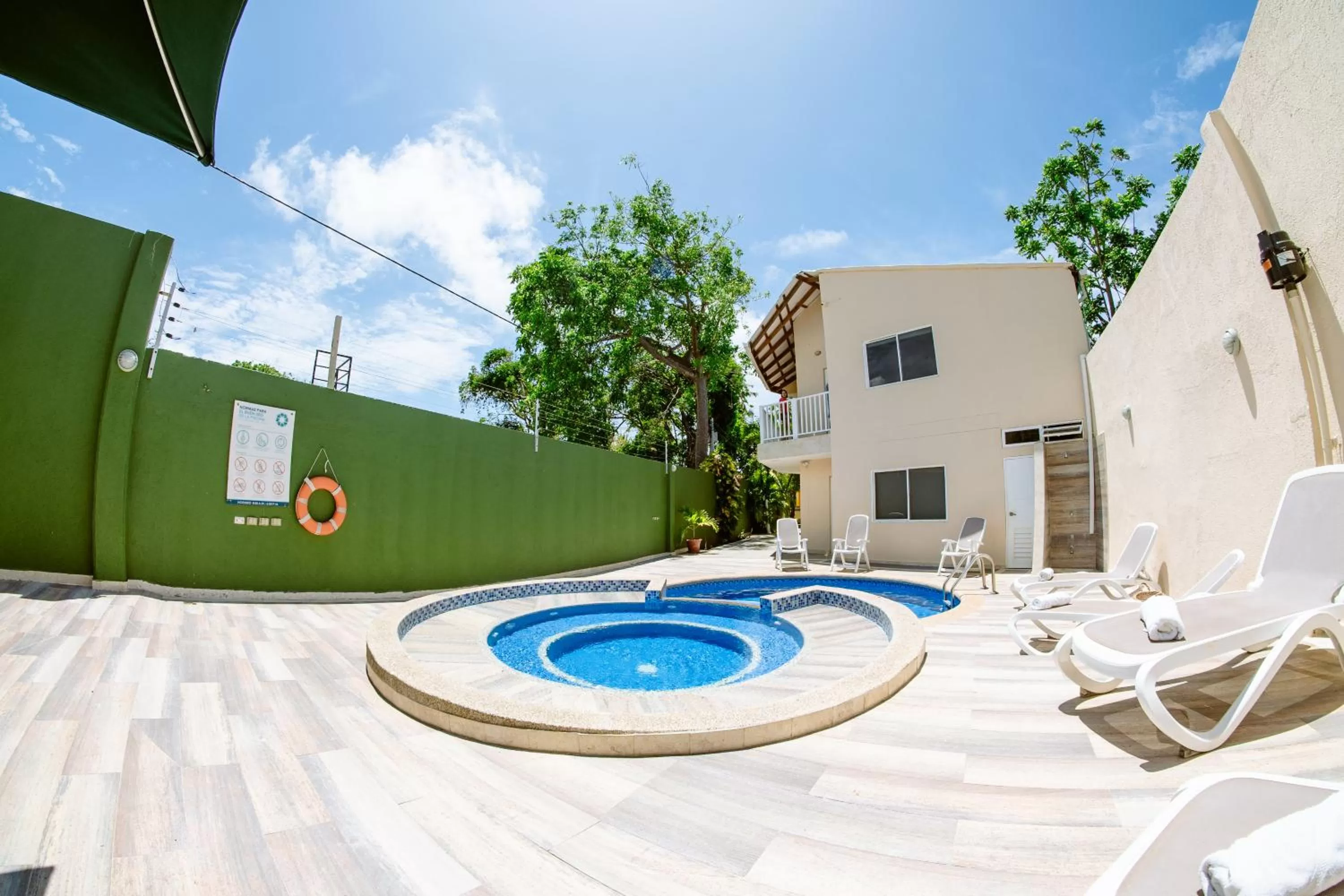 Pool view in Hotel Isla Bonita