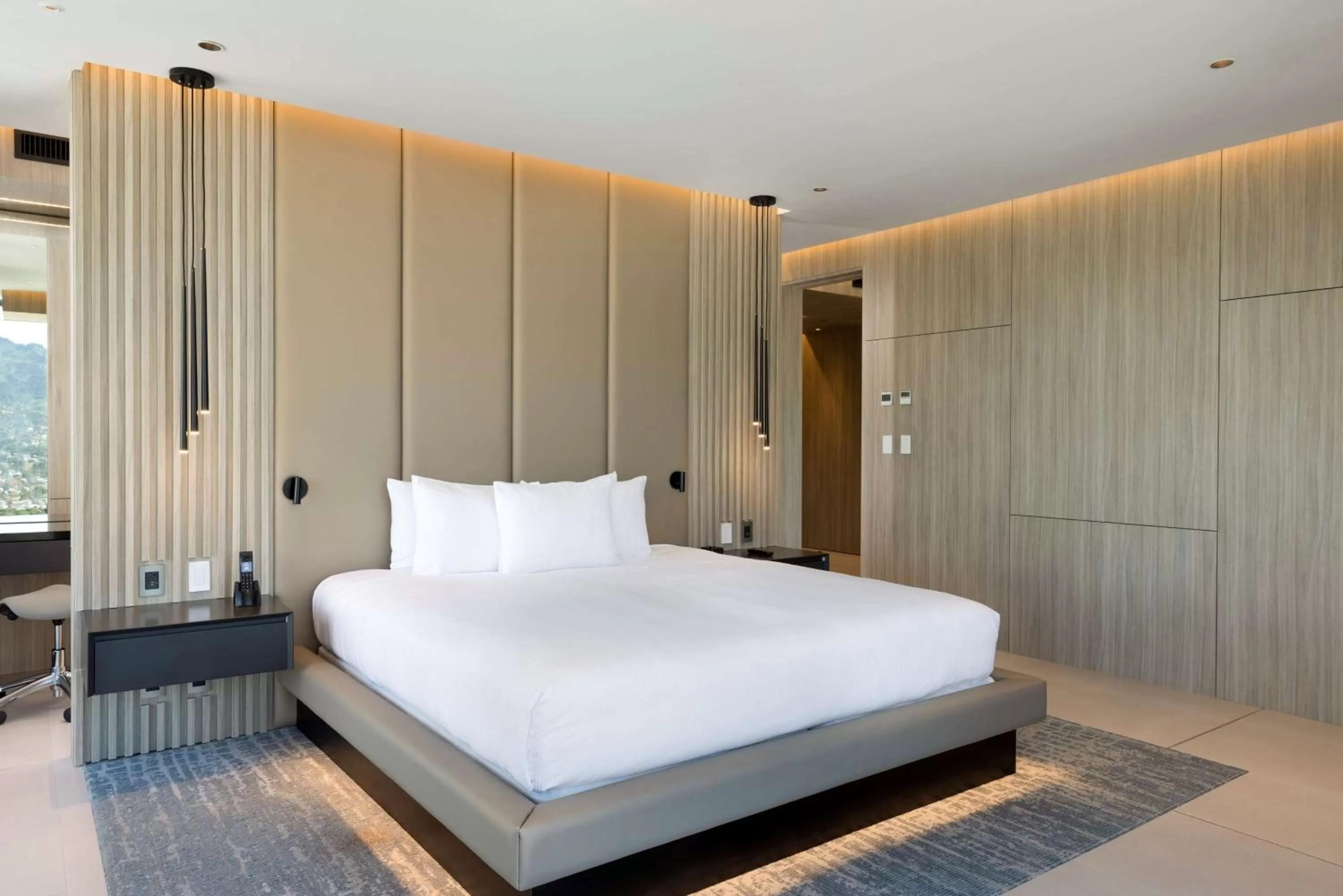 Bed in Hilton San Jose La Sabana