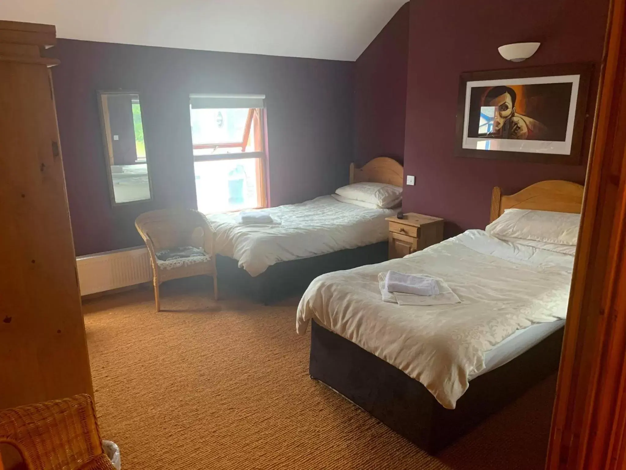 Bed in Paul Arthurs Restaurant & Rooms - Kircubbin