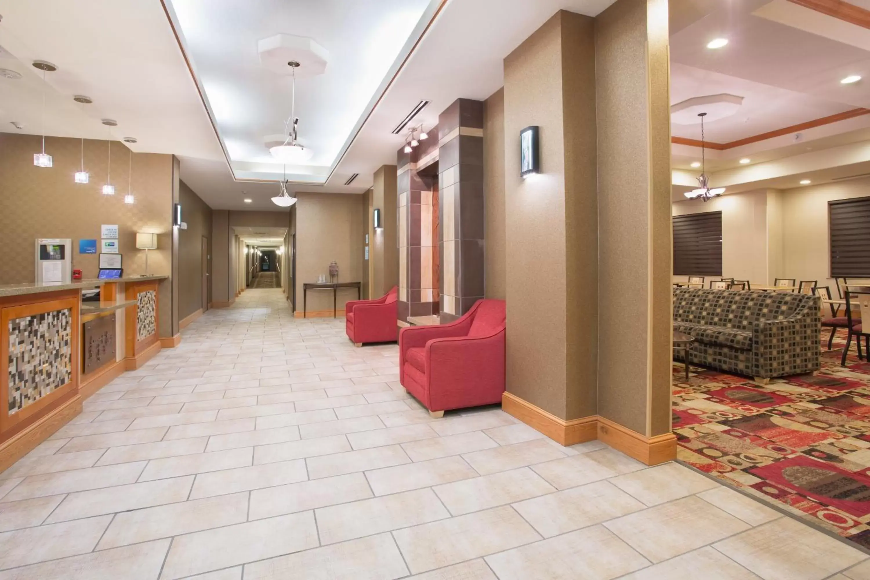 Lobby or reception, Lobby/Reception in Holiday Inn Express & Suites Truth Or Consequences, an IHG Hotel