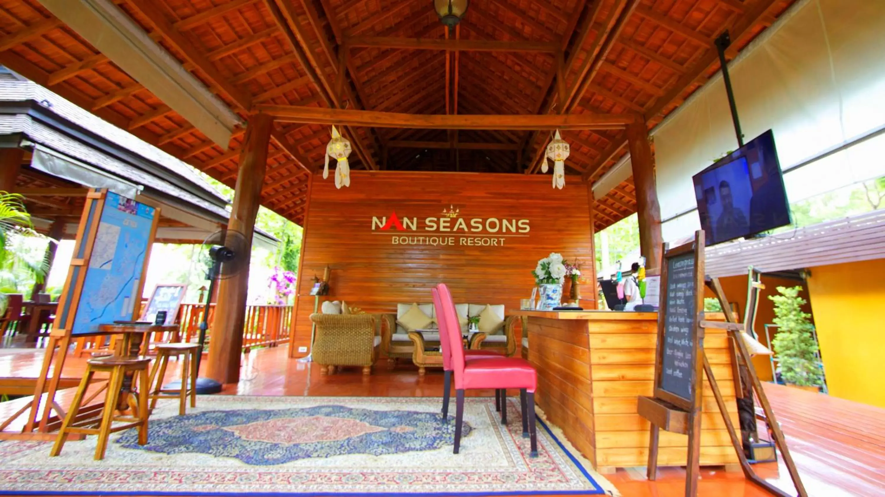 Lobby or reception in Nan Seasons Boutique Resort