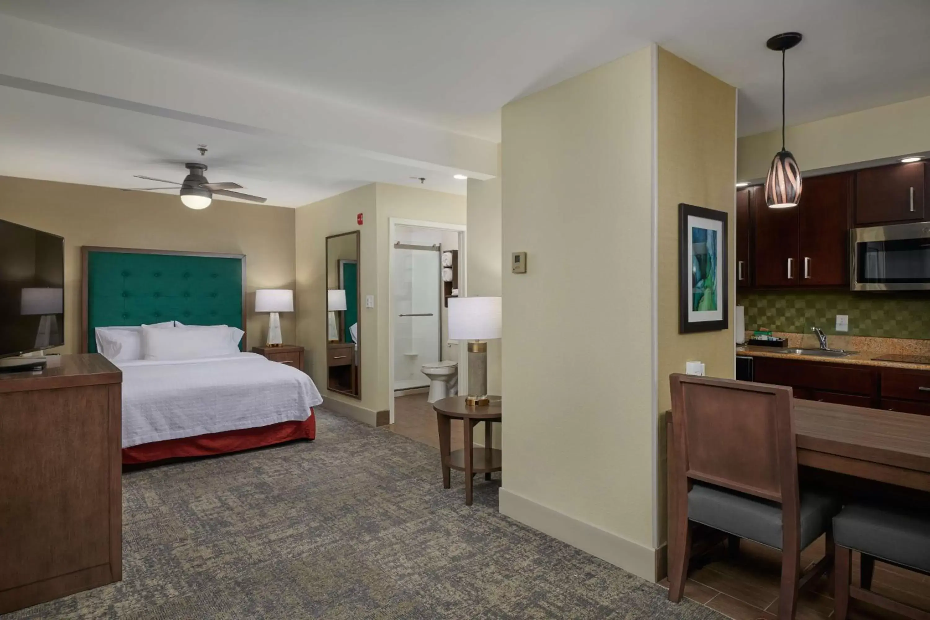 Kitchen or kitchenette in Homewood Suites by Hilton Sarasota