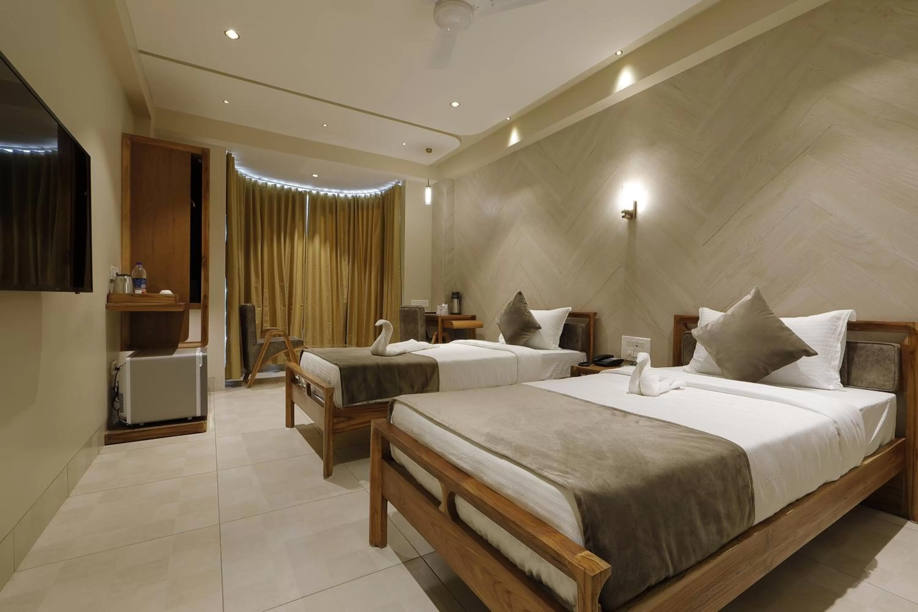 Photo of the whole room, Bed in Artilla Inn