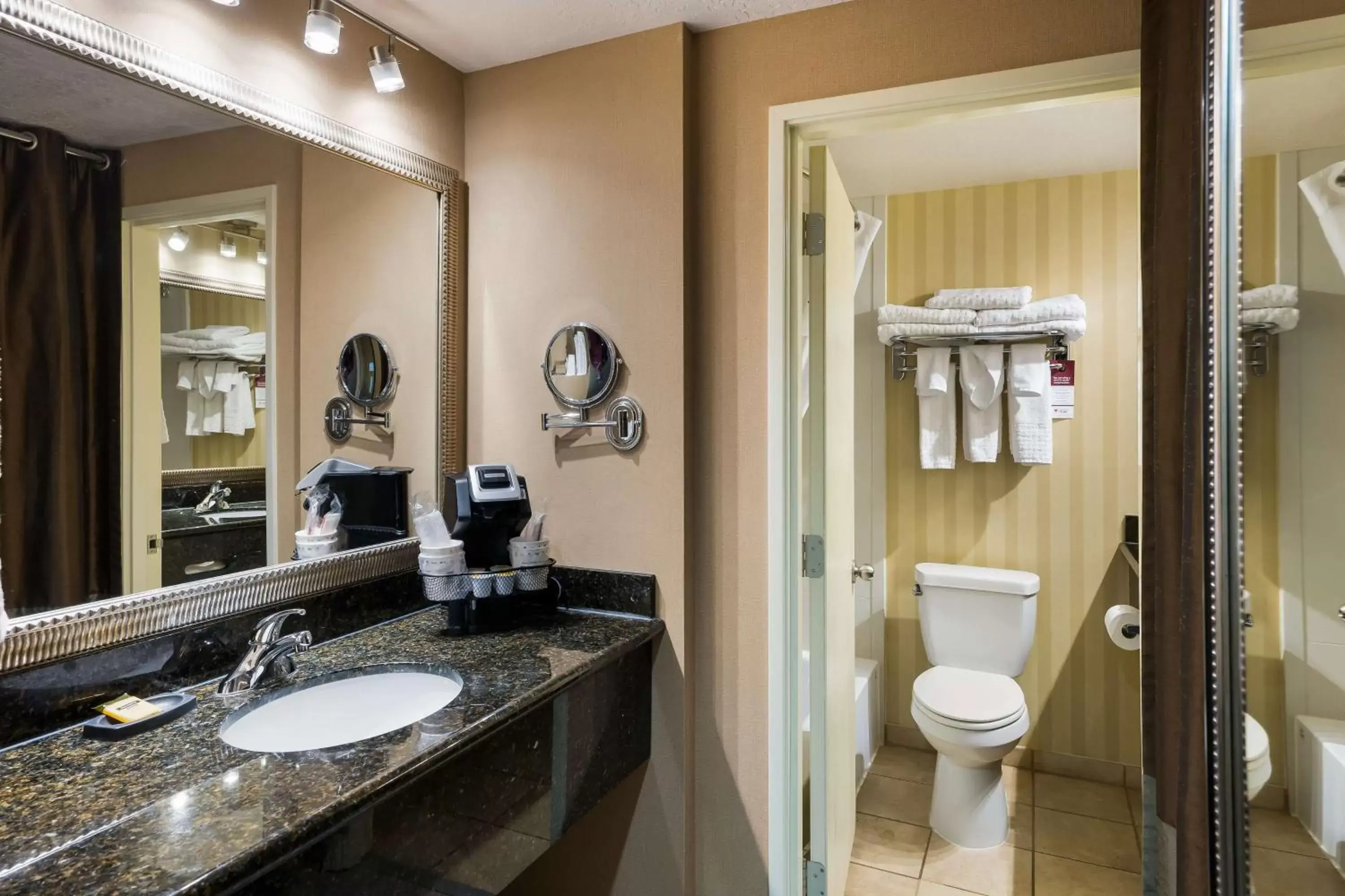 Bathroom in Best Western Plus Canyonlands Inn