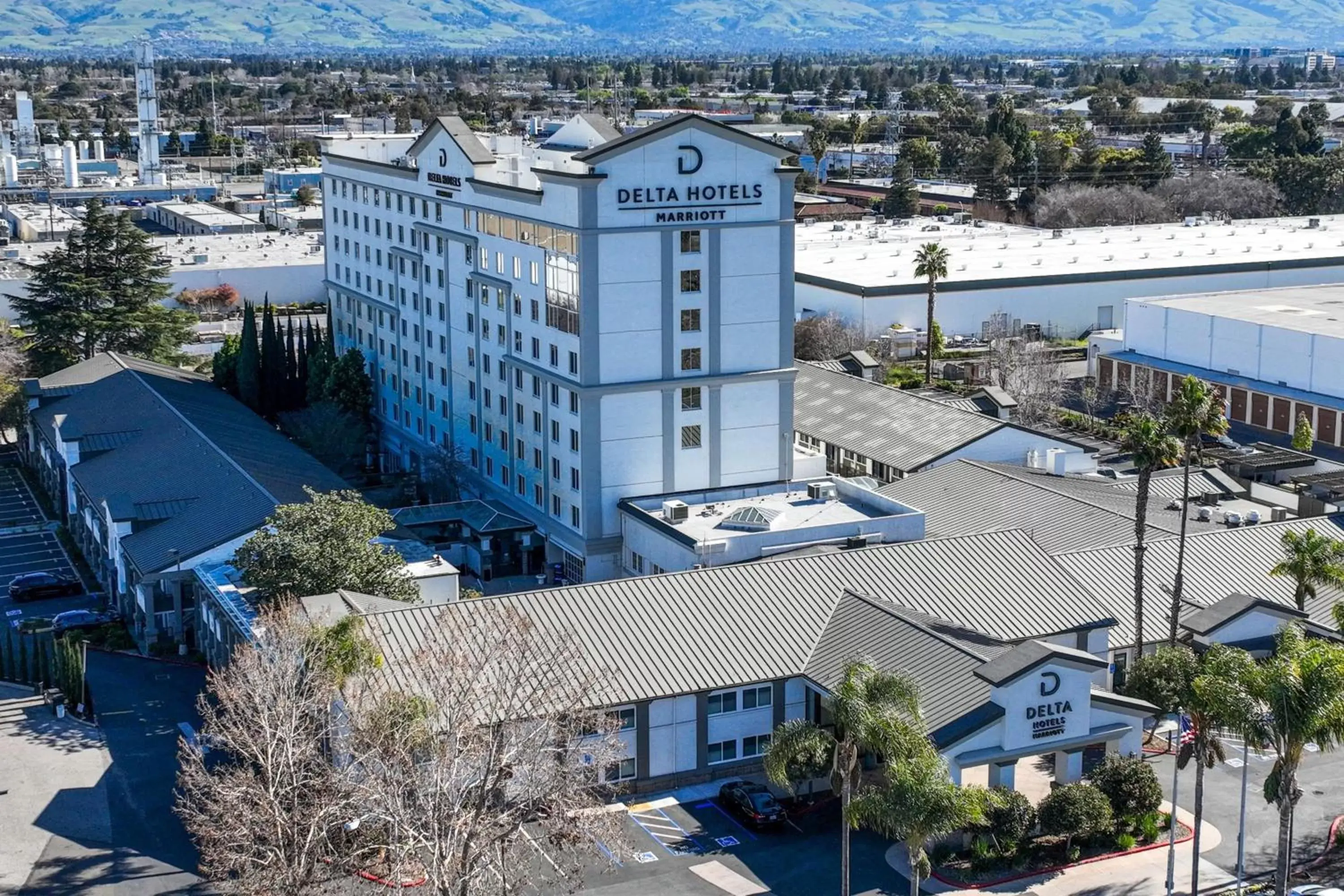 Property building in Delta Hotels by Marriott Santa Clara Silicon Valley
