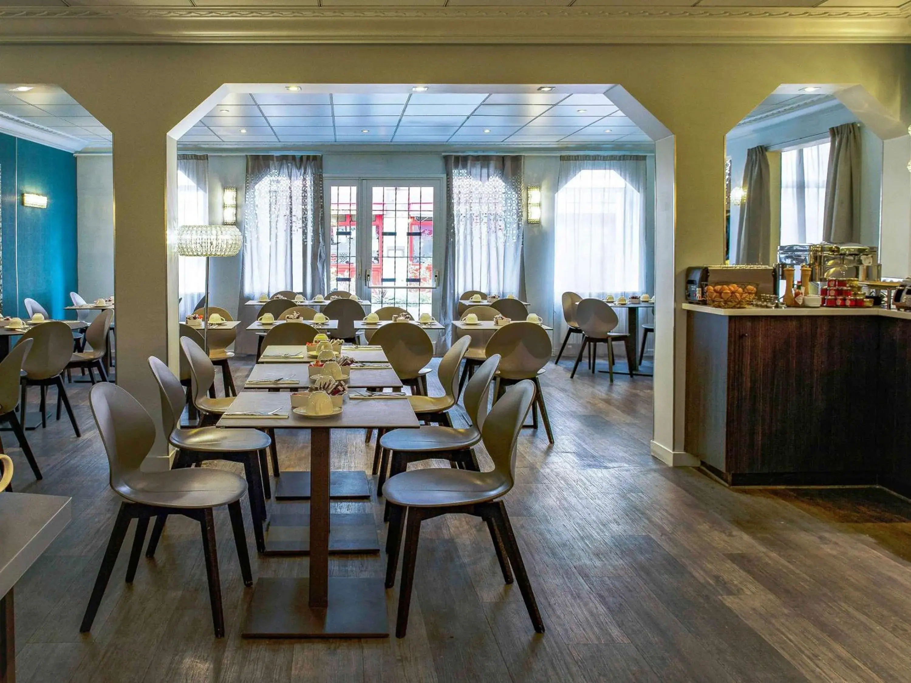 Restaurant/Places to Eat in Hotel Mercure Paris Opera Faubourg Montmartre