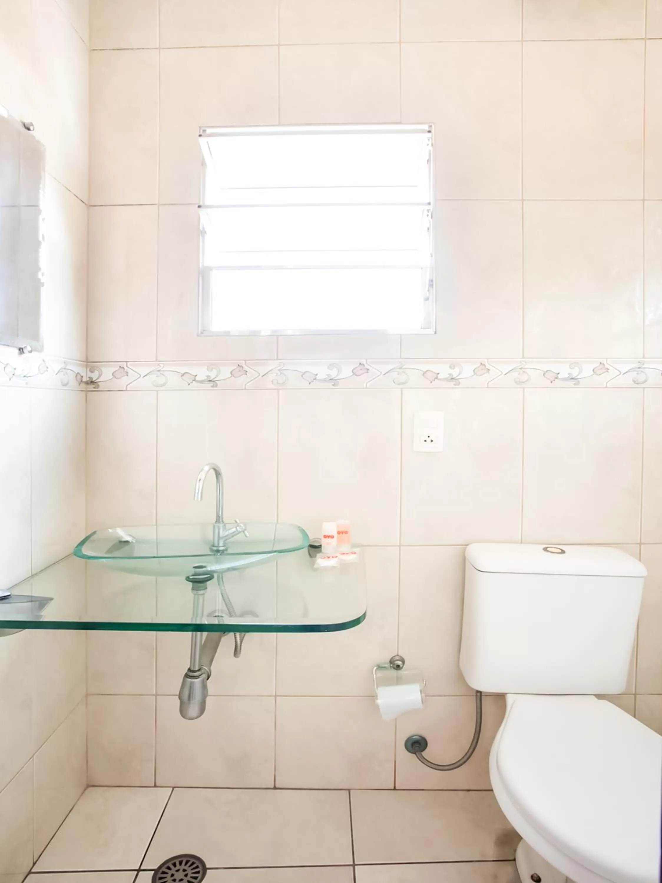 Bathroom in Hotel Anália Franco
