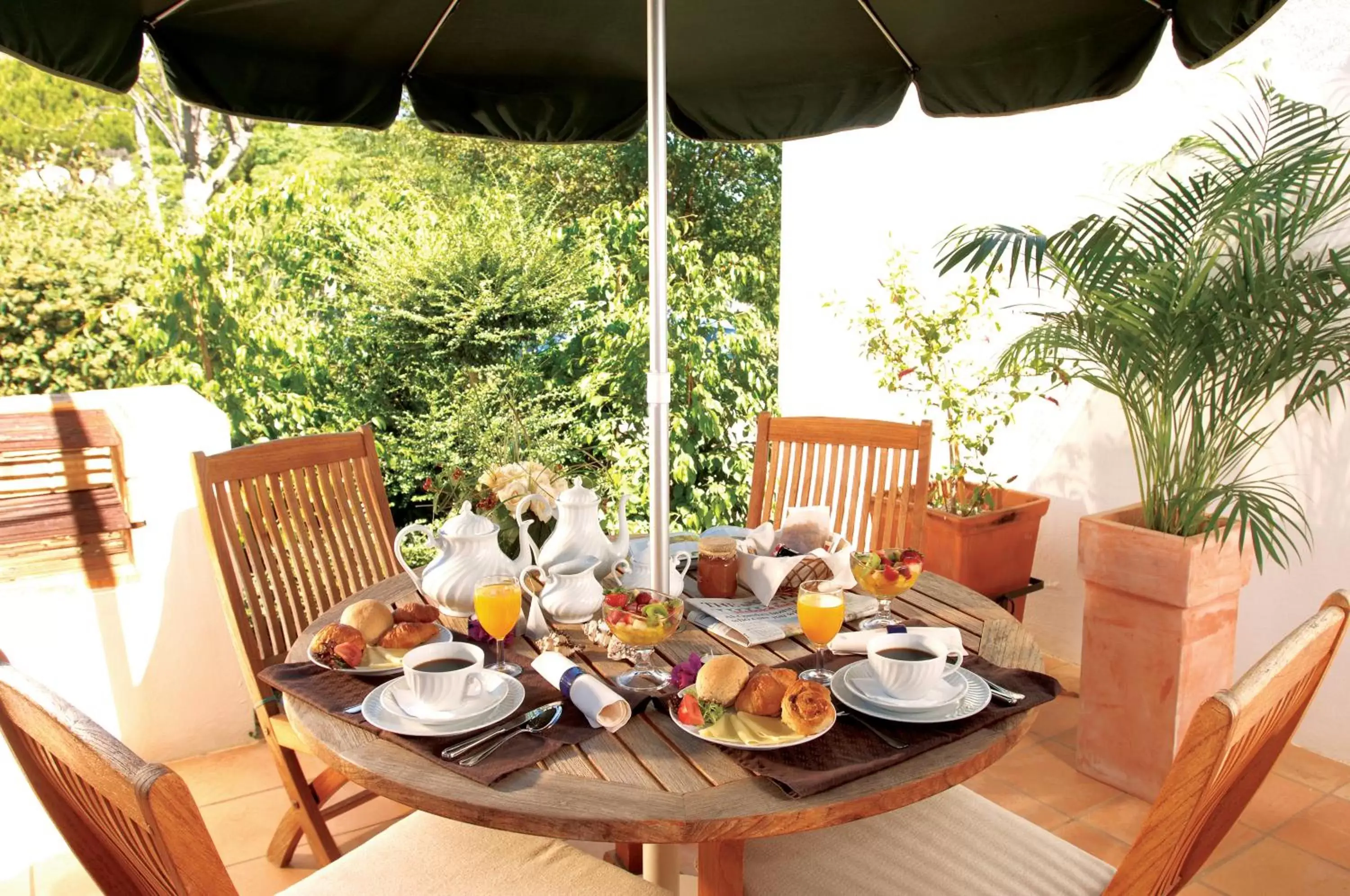 Balcony/Terrace, Restaurant/Places to Eat in Pine Cliffs Village & Suites