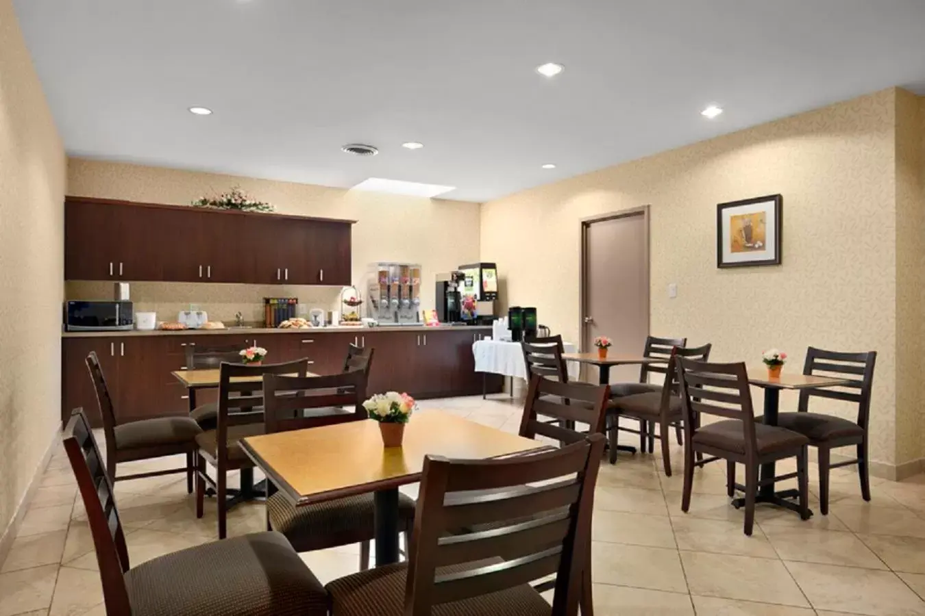 Restaurant/Places to Eat in Days Inn by Wyndham Brampton