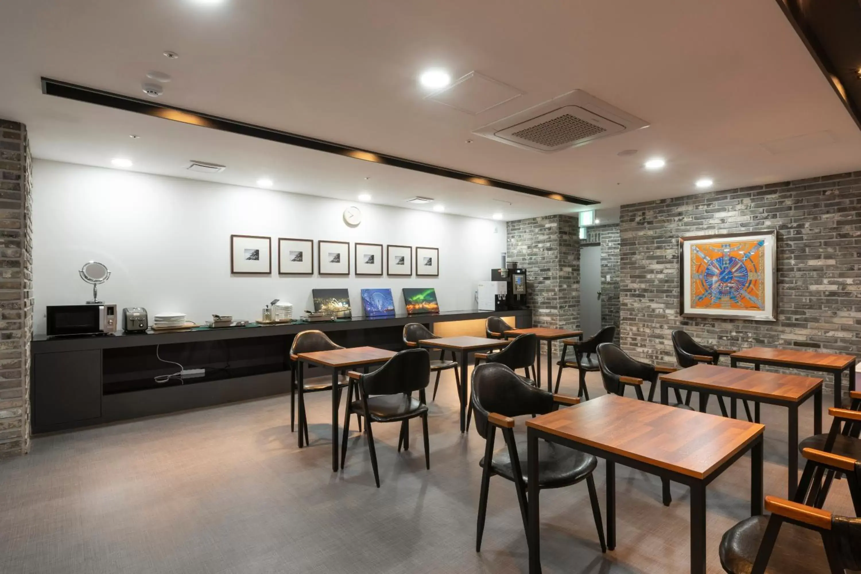 Restaurant/Places to Eat in Seomyeon Brown-dot hotel Gold