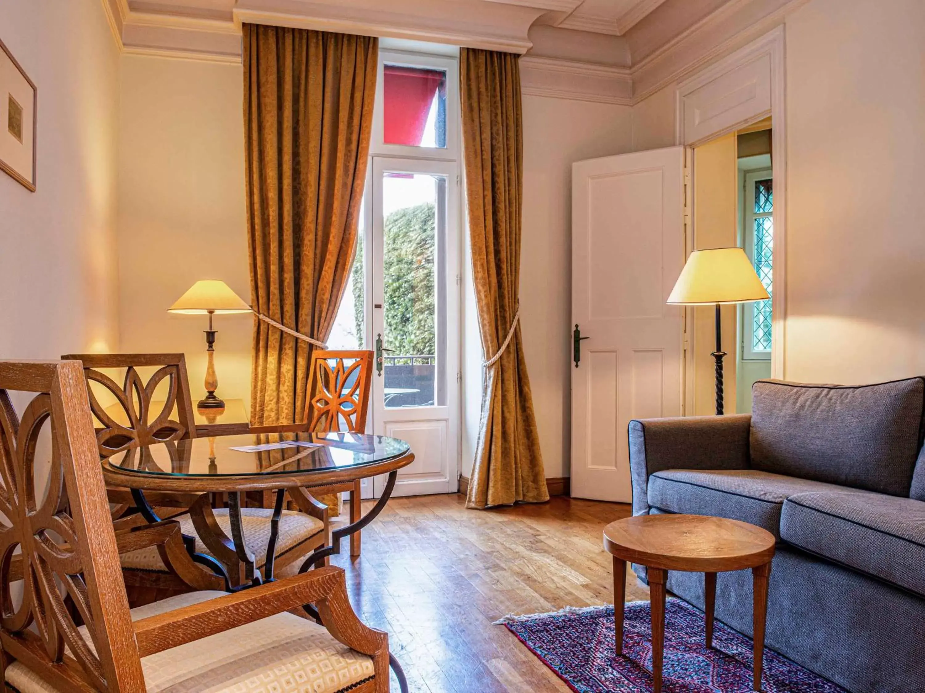 Photo of the whole room, Seating Area in Hotel de la Cité & Spa MGallery