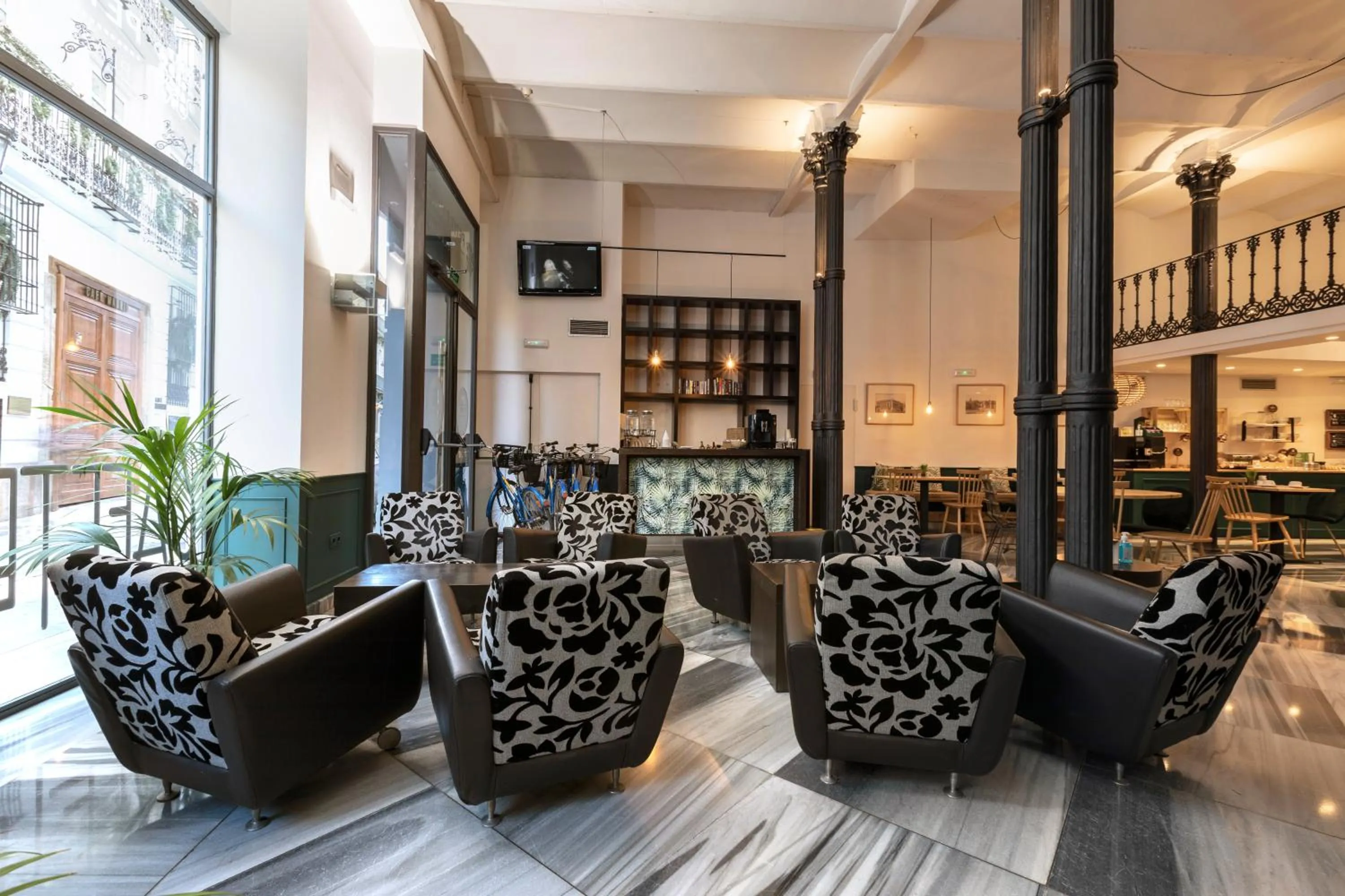 Lobby or reception in Petit Palace Plaza de la Reina