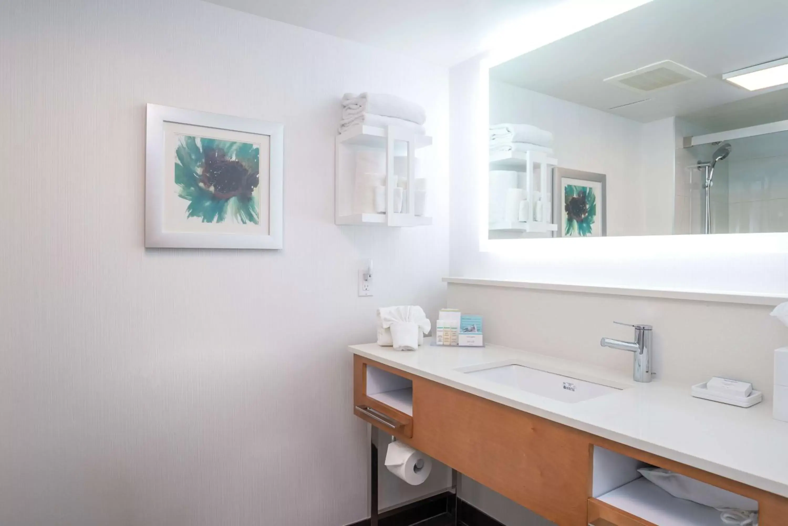 Bathroom in Hampton Inn & Suites, by Hilton - Vancouver Downtown