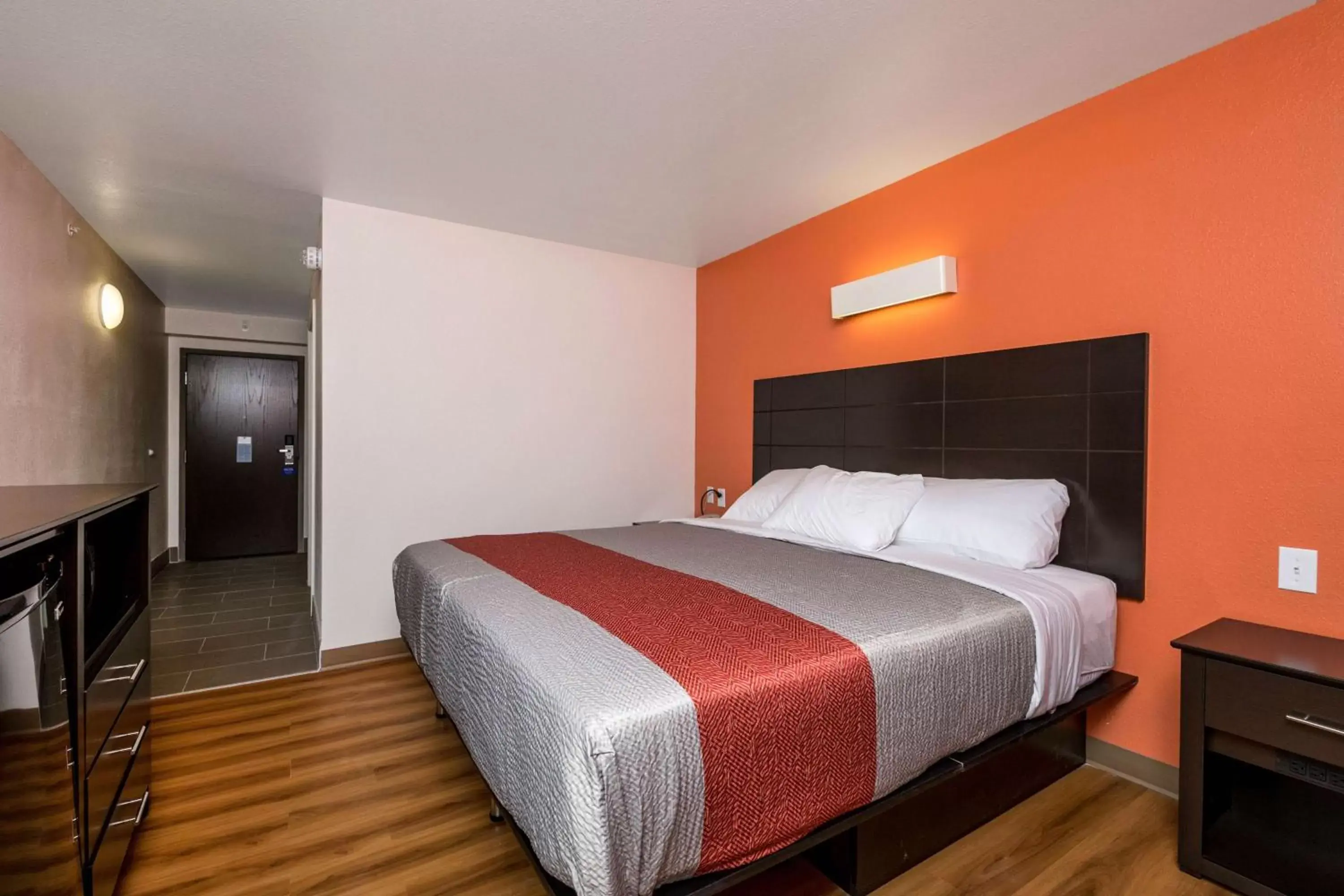 Bedroom, Bed in Motel 6 Peoria Bedroom, Bed in Motel 6 Peoria