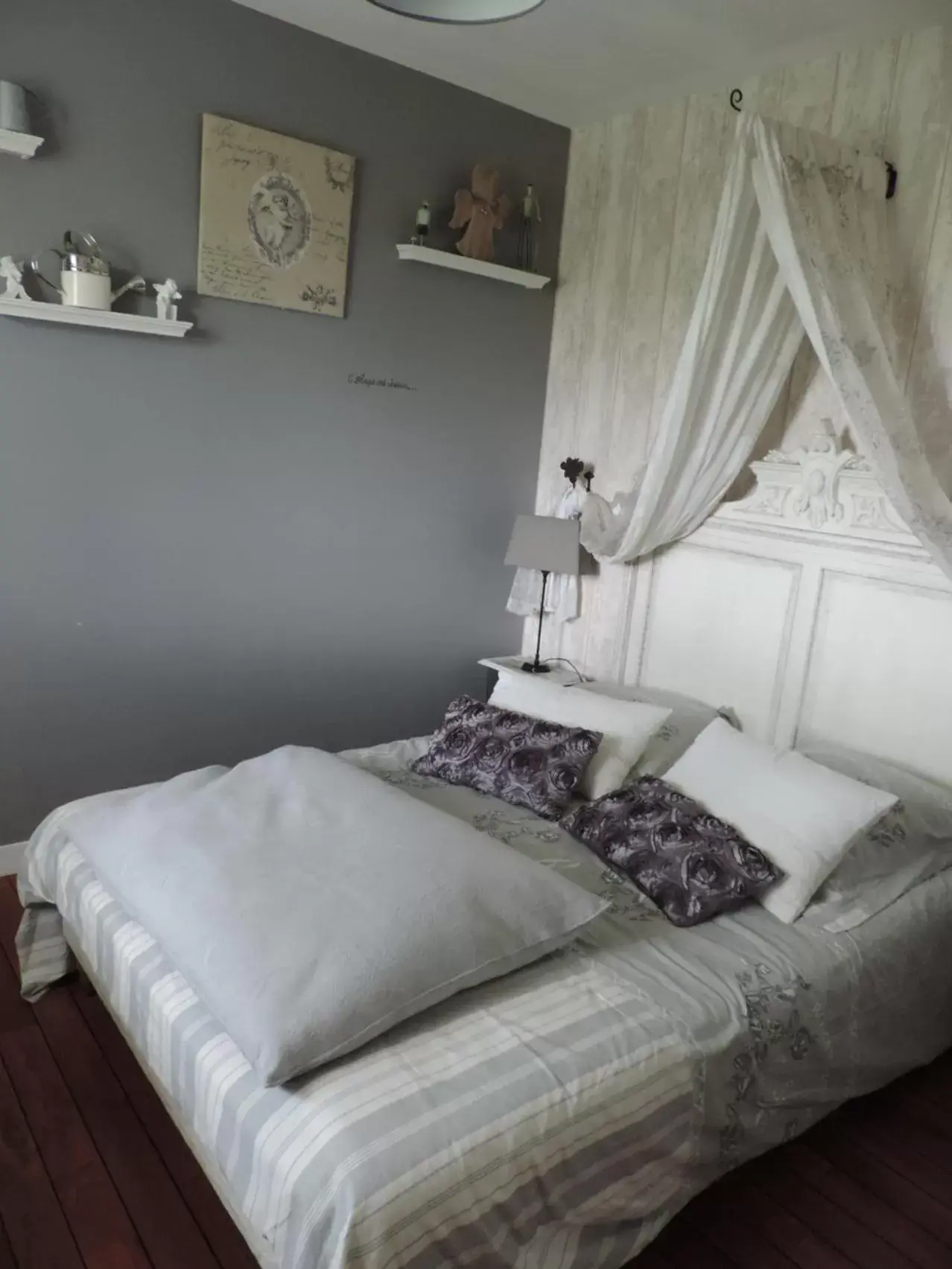 Bed in Villa Des Hortensias
