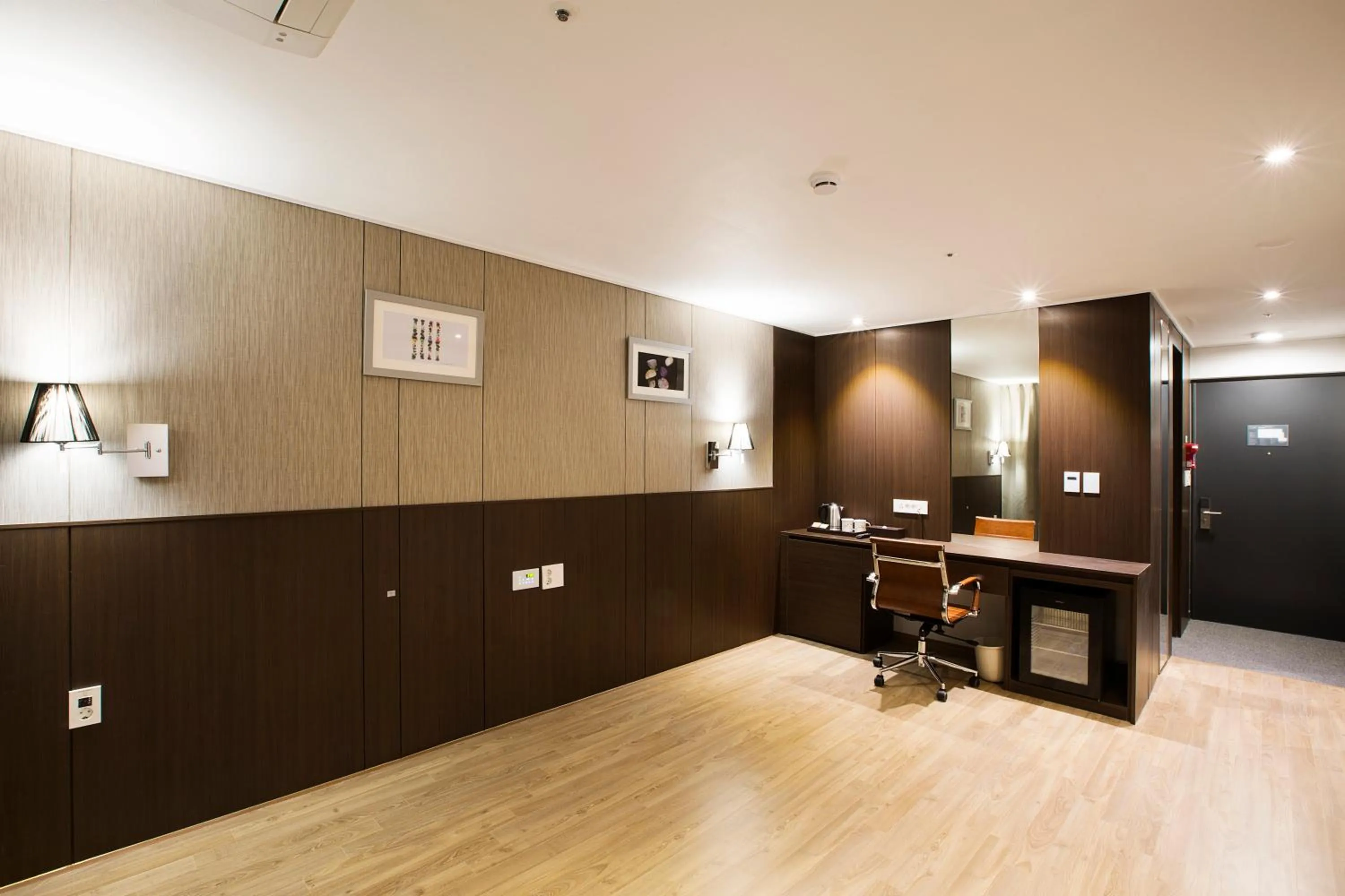 Ramada by Wyndham Jeju City Hall