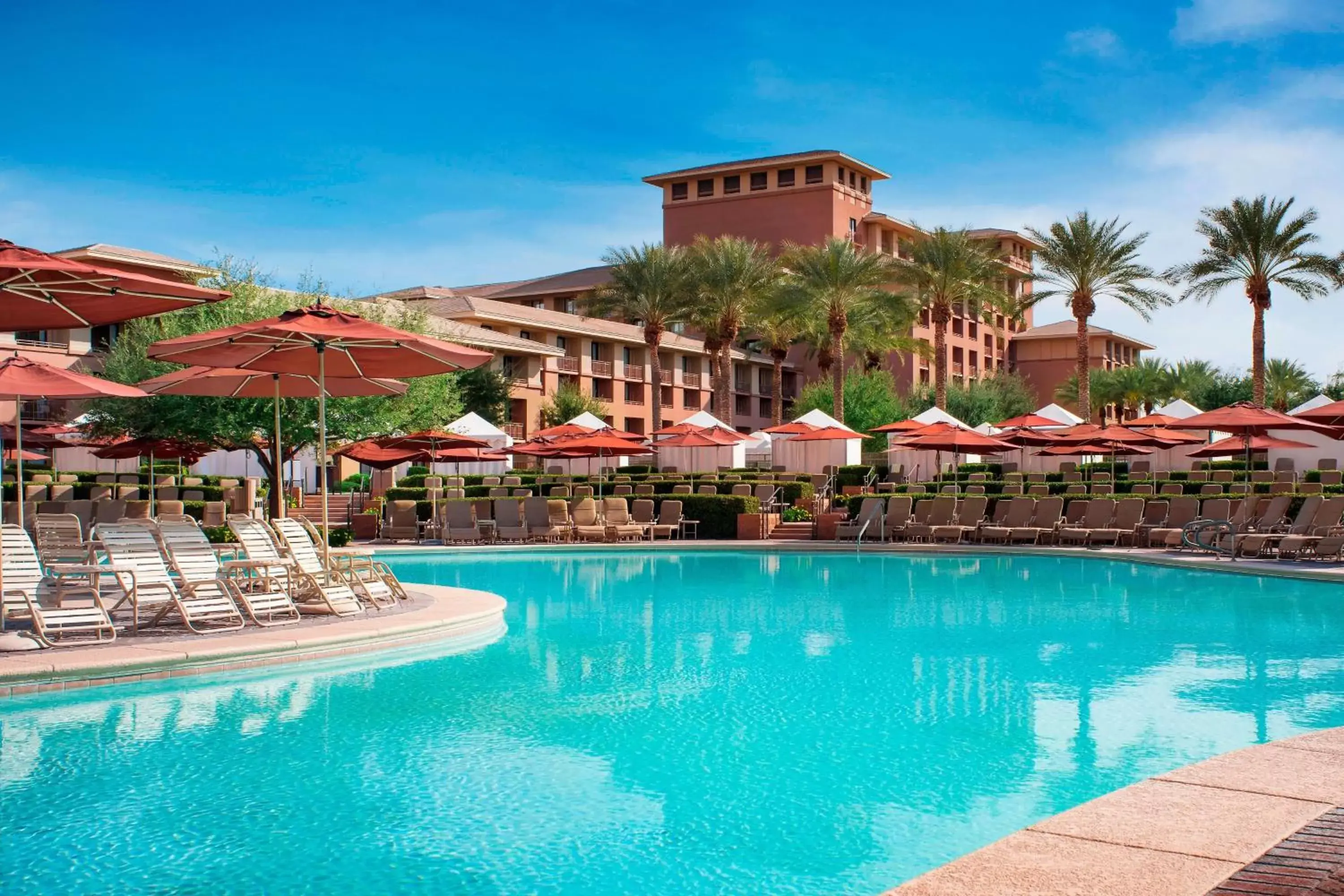 Swimming pool, Property Building in The Westin Kierland Resort & Spa