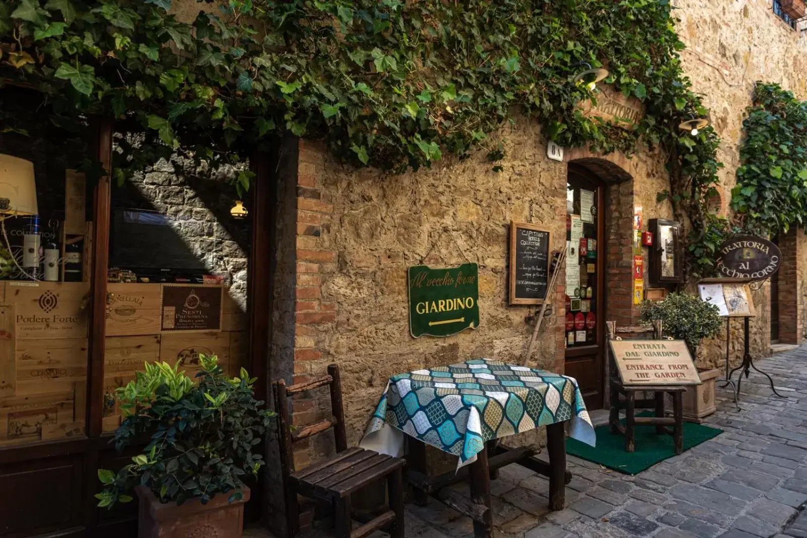 Restaurant/Places to Eat in PALAZZO DEL CAPITANO Wellness & Relais - Luxury Borgo Capitano Collection