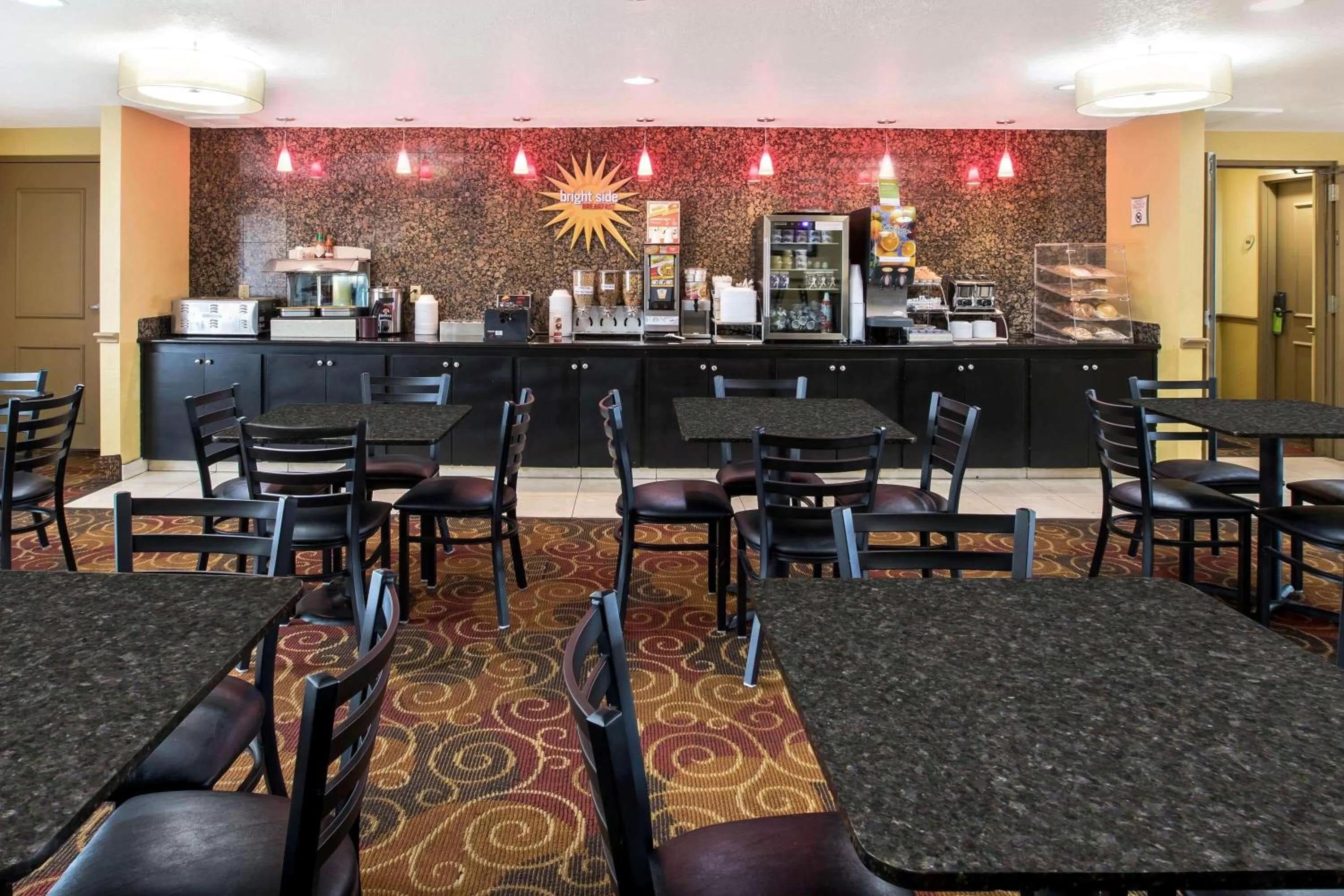 Restaurant/places to eat in La Quinta by Wyndham Salina