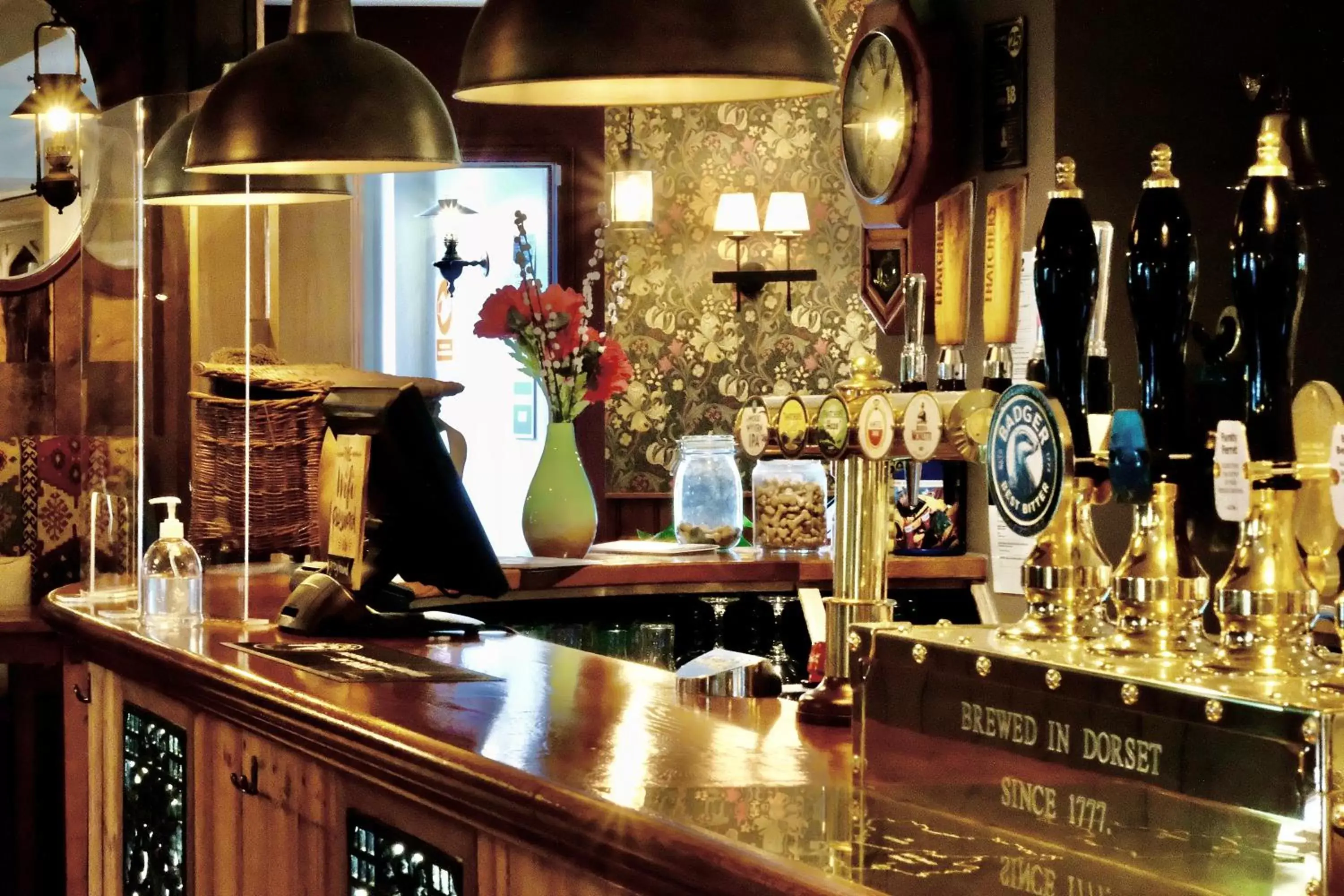 Lounge/Bar in The Greyhound Inn