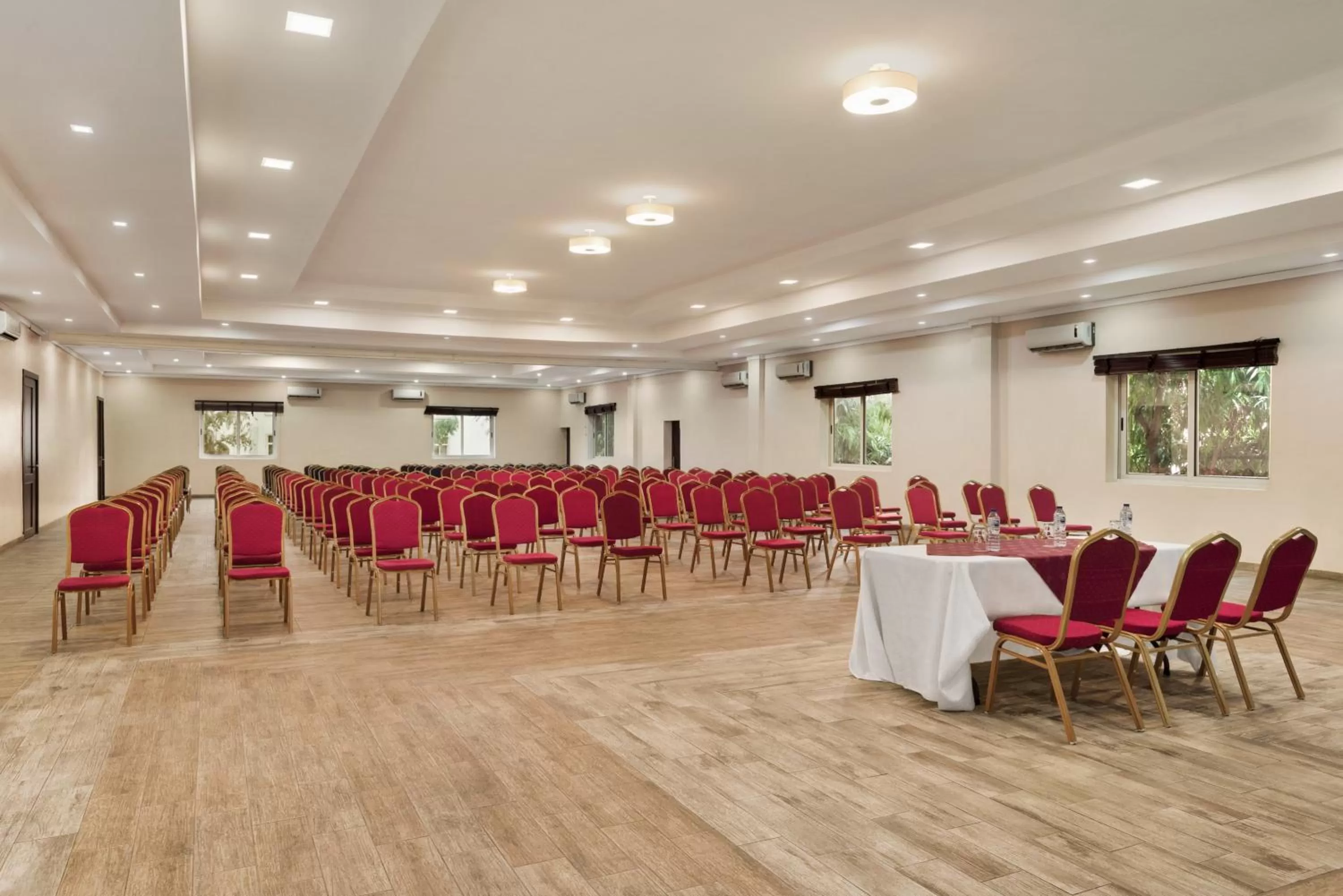 Meeting/conference room in Hawthorn Suites by Wyndham Abuja