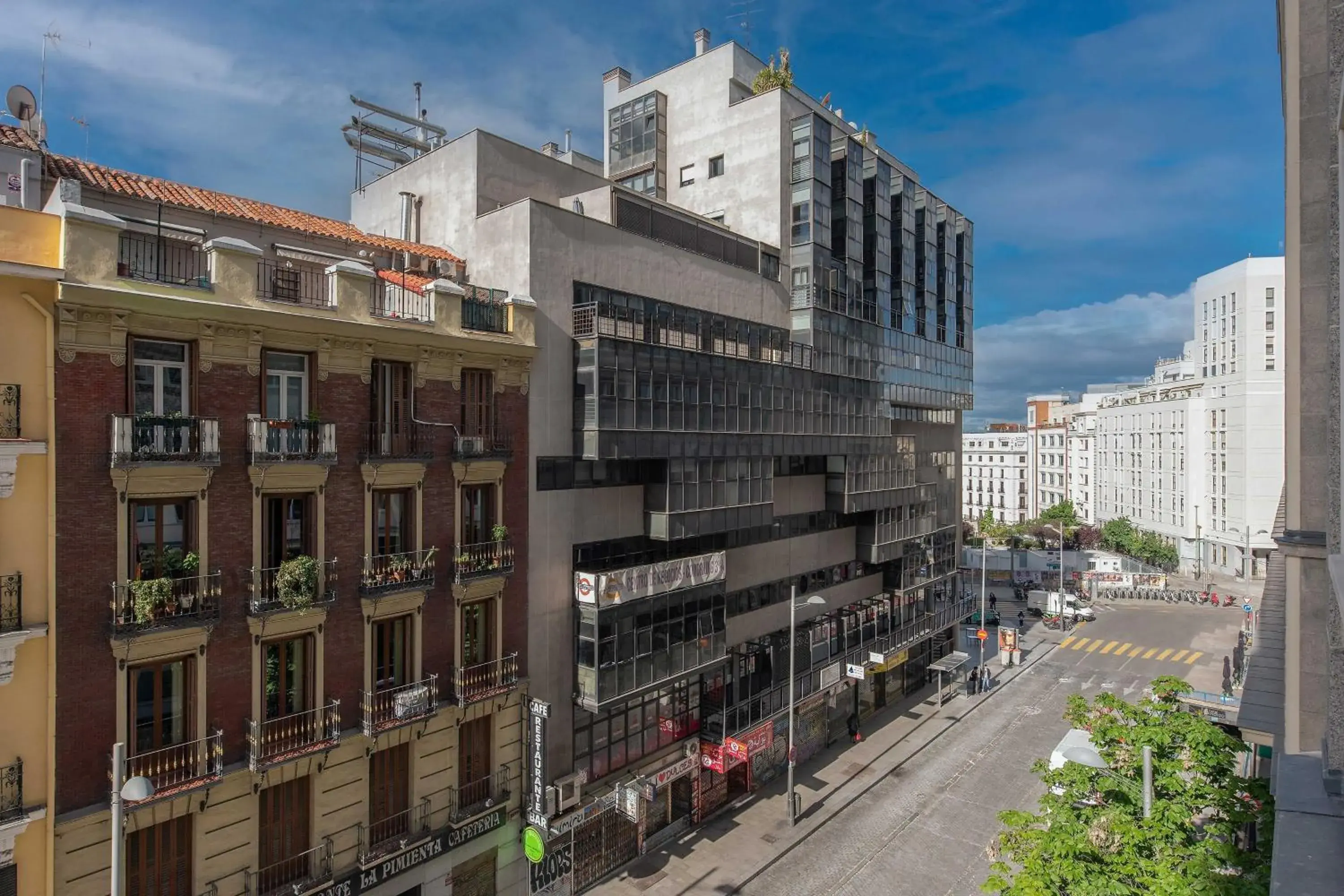 Property building in Aloft Madrid Gran Via