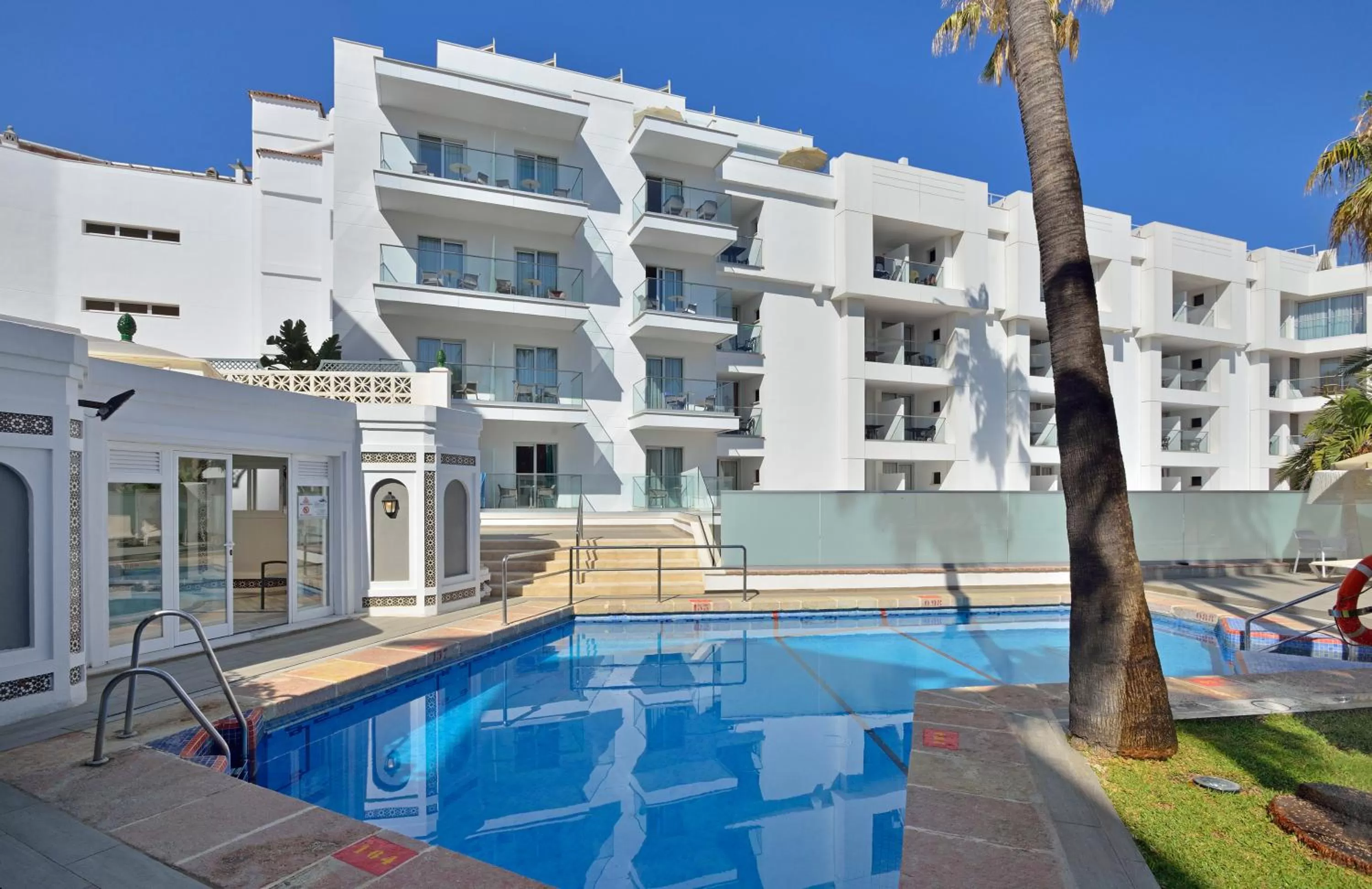 Swimming pool in Sol Torremolinos - Don Marco Adults Recommended