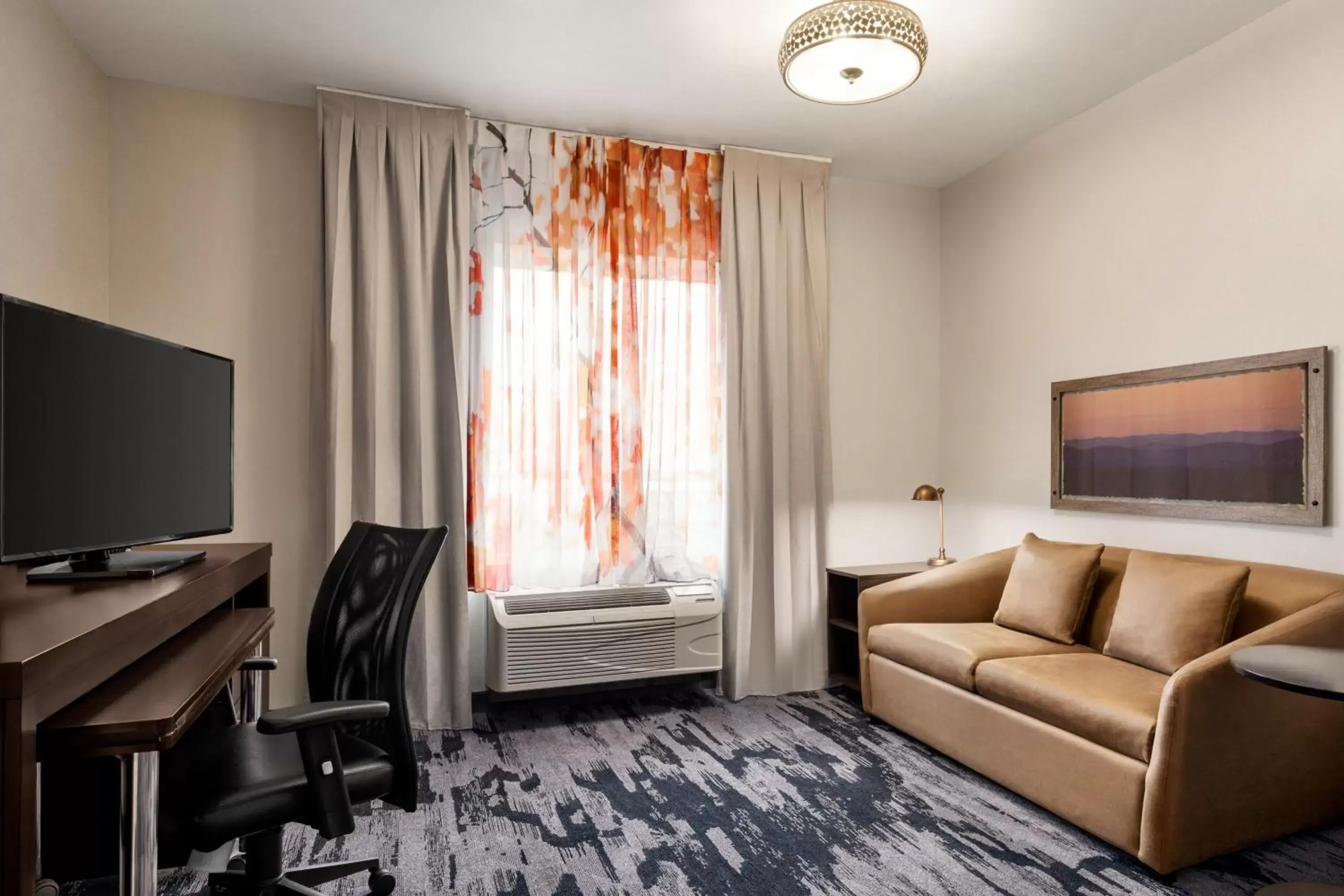 Living room, Seating Area in Fairfield Inn & Suites by Marriott Amarillo Airport