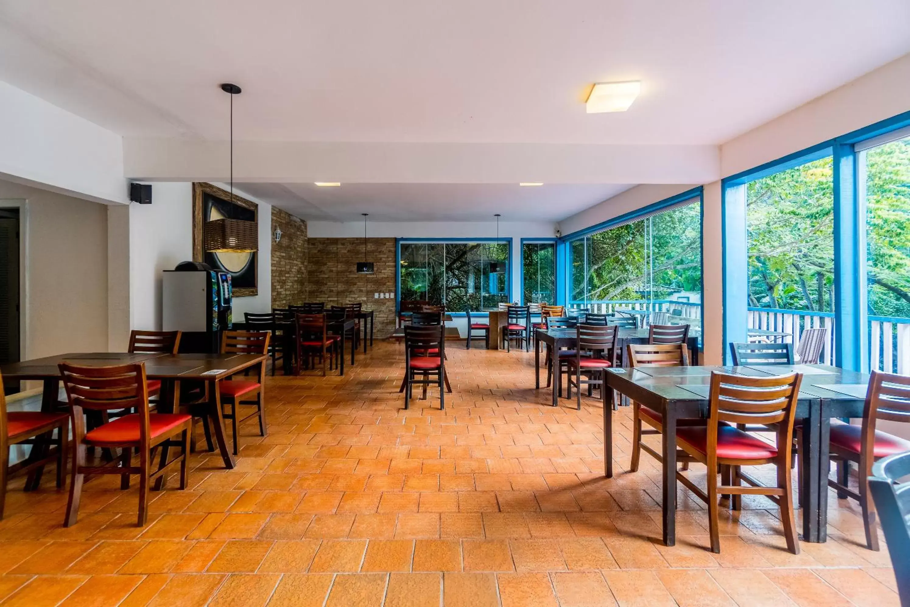 Restaurant/Places to Eat in Hotel Miratlantico Búzios