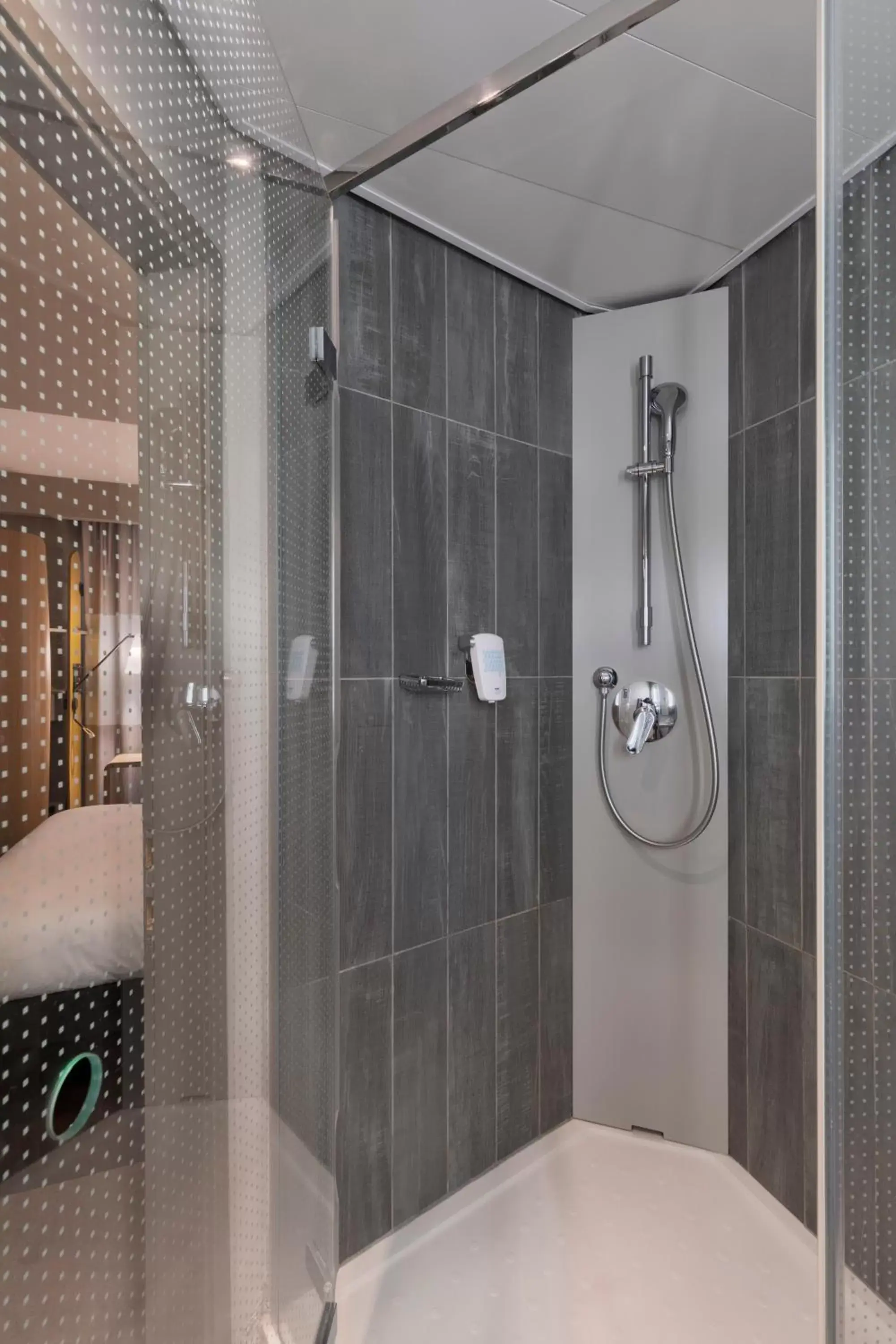 Shower, Bathroom in ibis Jerusalem city Center - An AccorHotels Brand