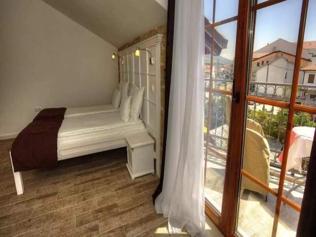 Landmark view, Bed in Hotel-Restaurant Kriva Ćuprija