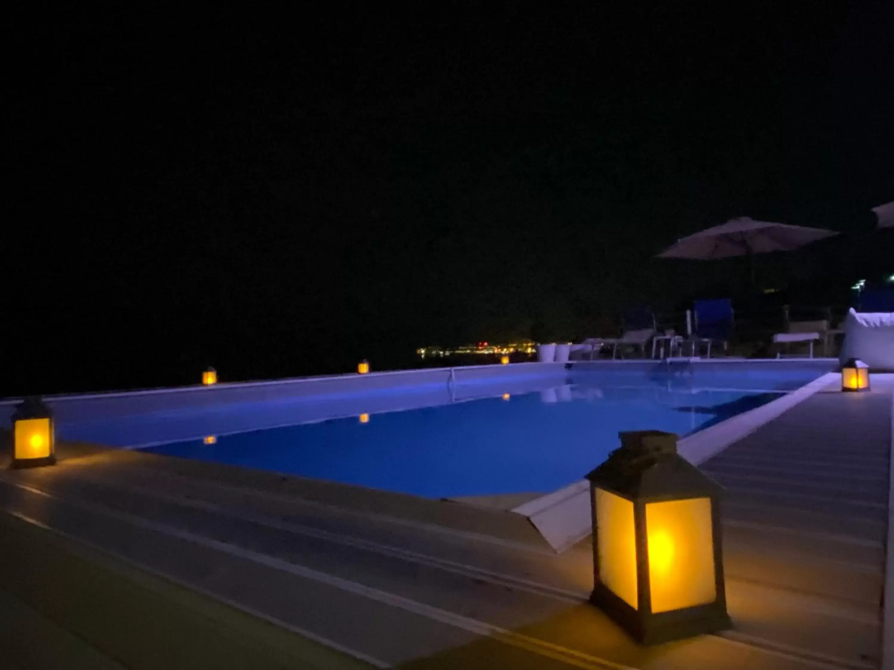 Night, Swimming Pool in Locazione Turistica Il Tucano