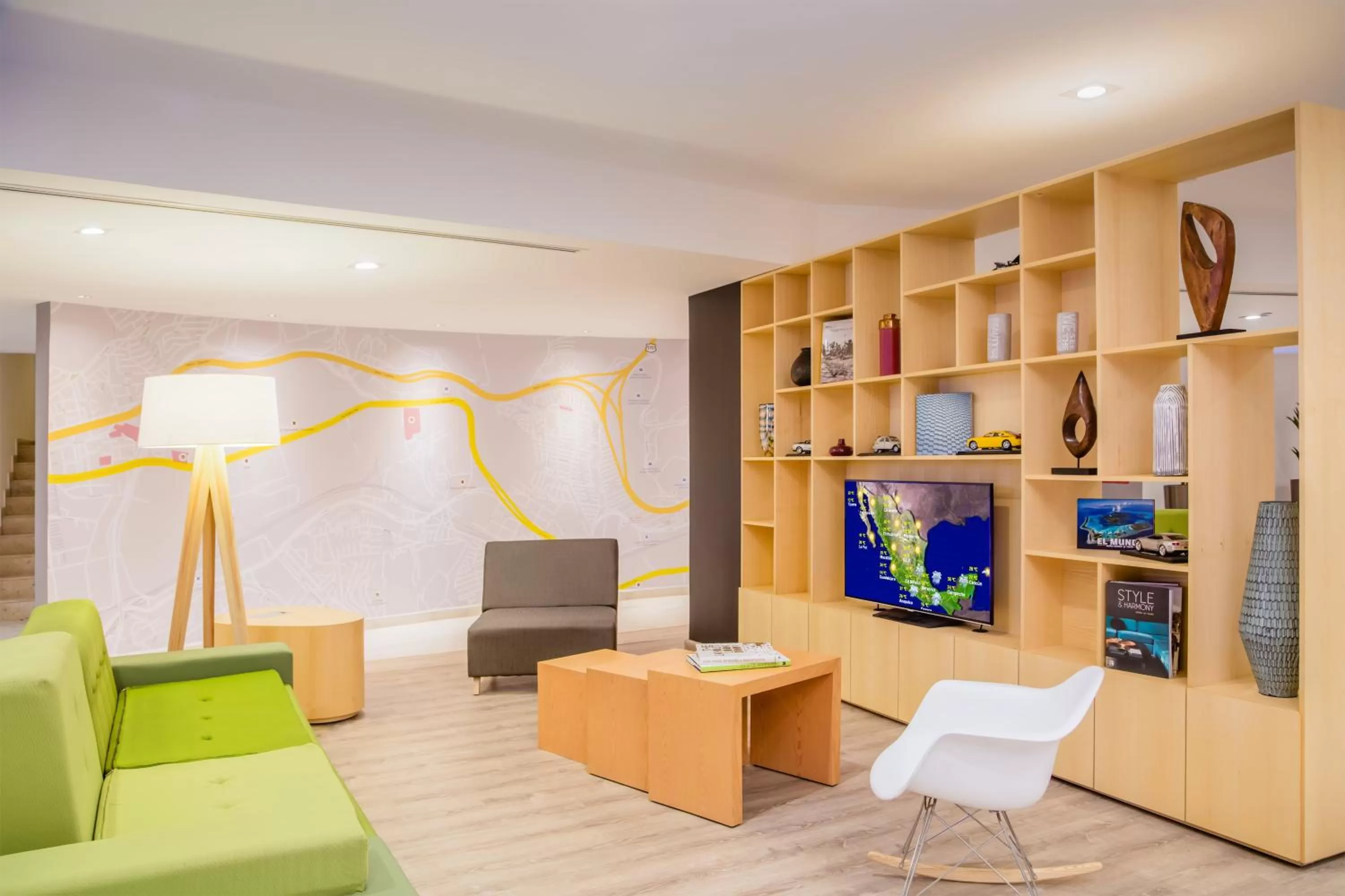 Decorative detail in Fiesta Inn Express Perinorte