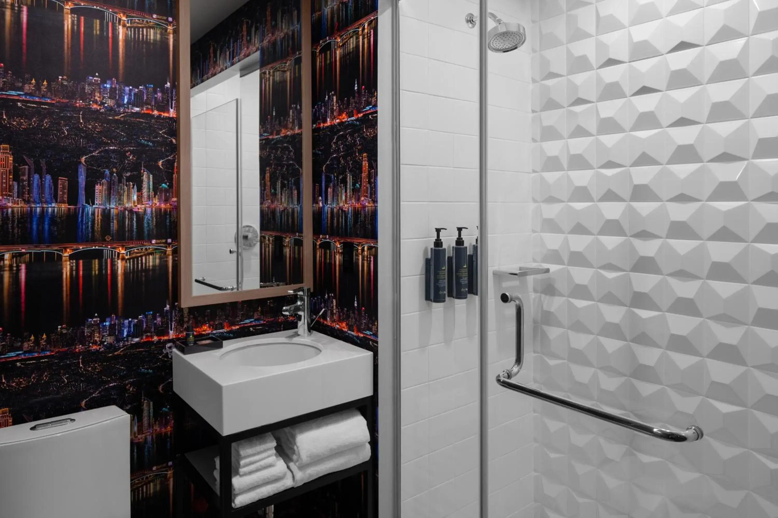 Shower, Bathroom in Aloft New York Chelsea