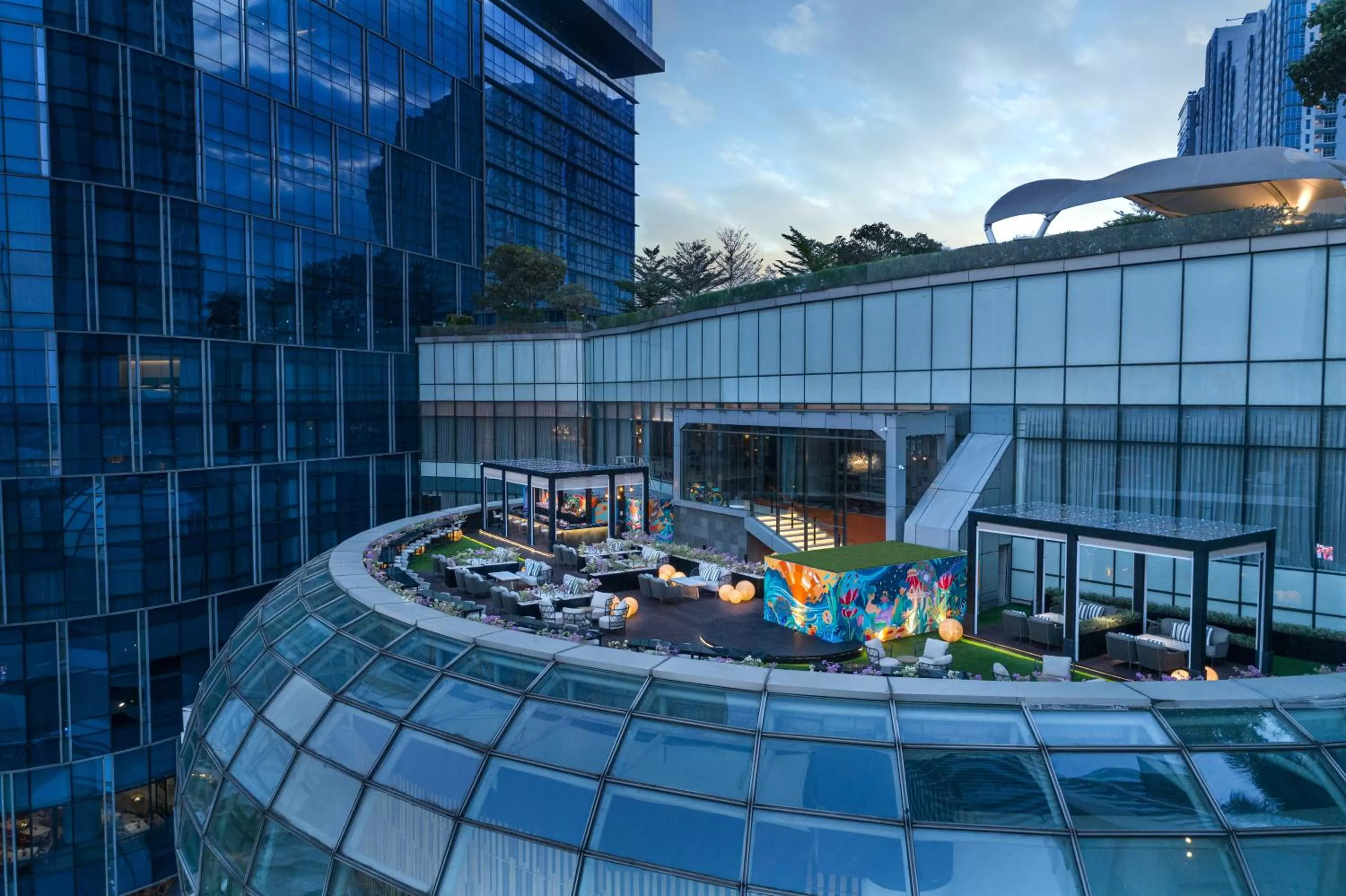 Four Points by Sheraton Surabaya, Pakuwon Indah