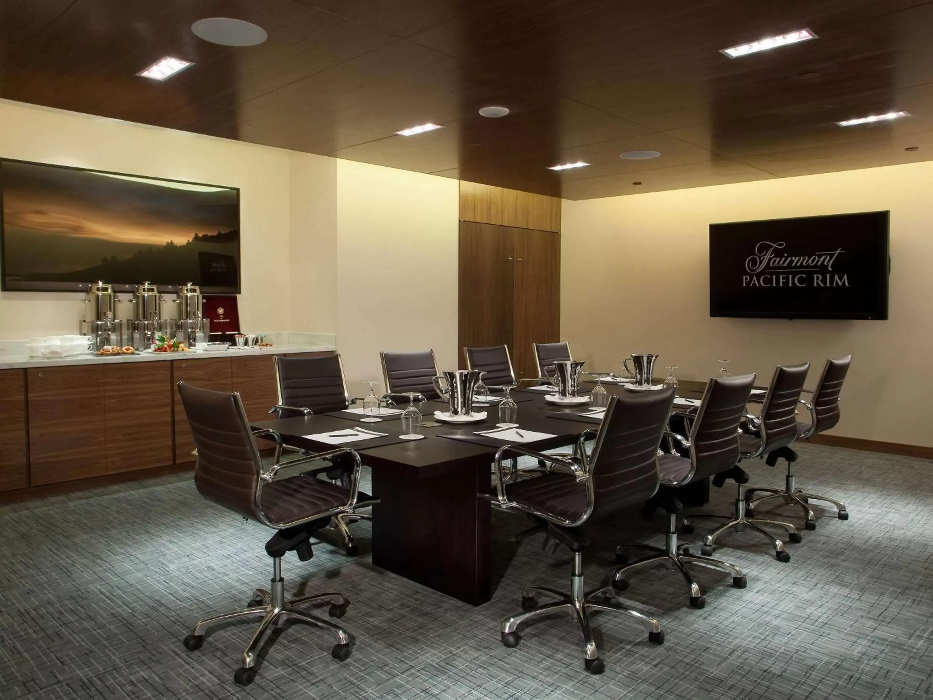 Meeting/conference room, Restaurant/Places to Eat in Fairmont Pacific Rim