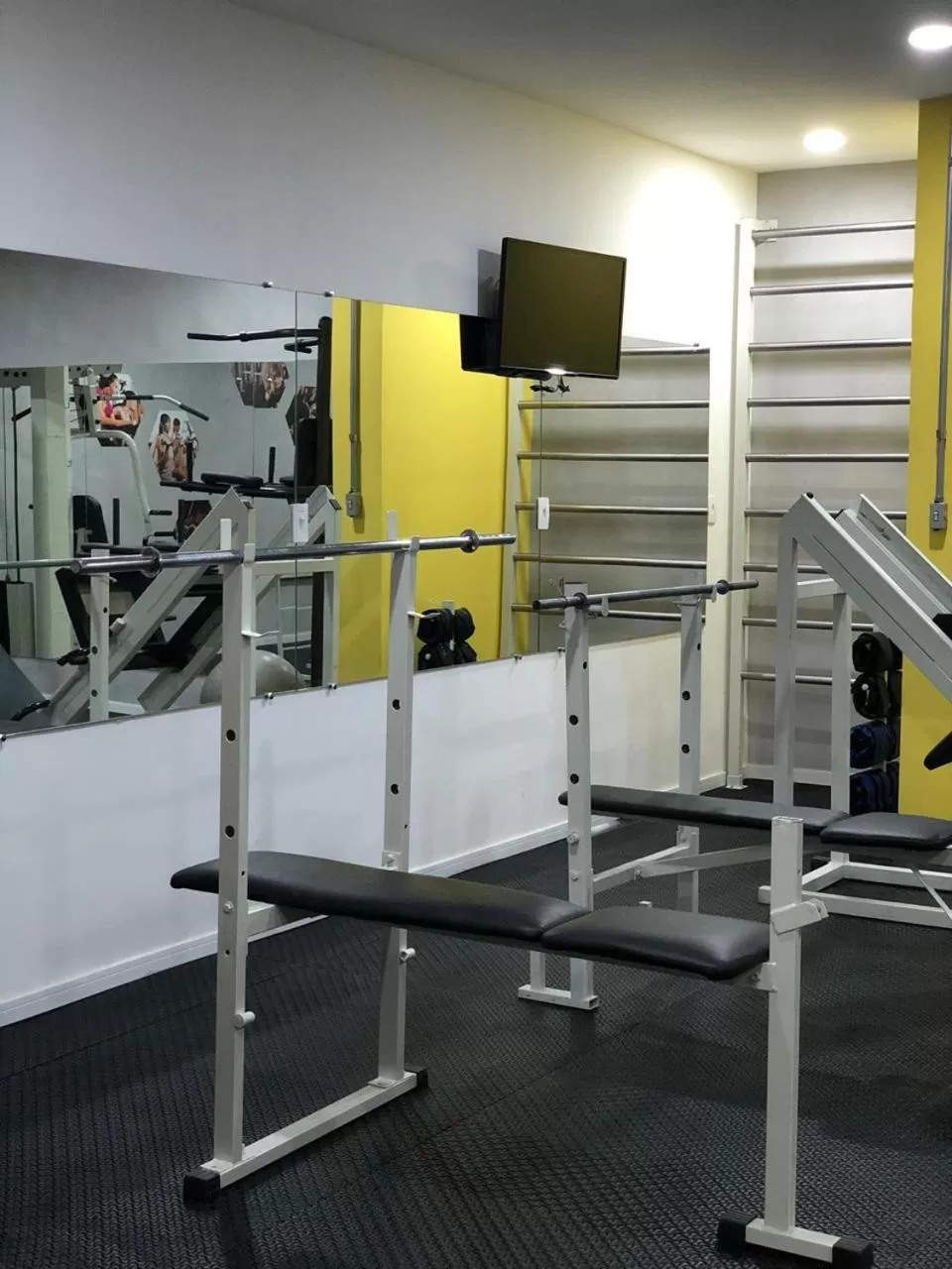 Fitness centre/facilities in Arrey Executive Hotel