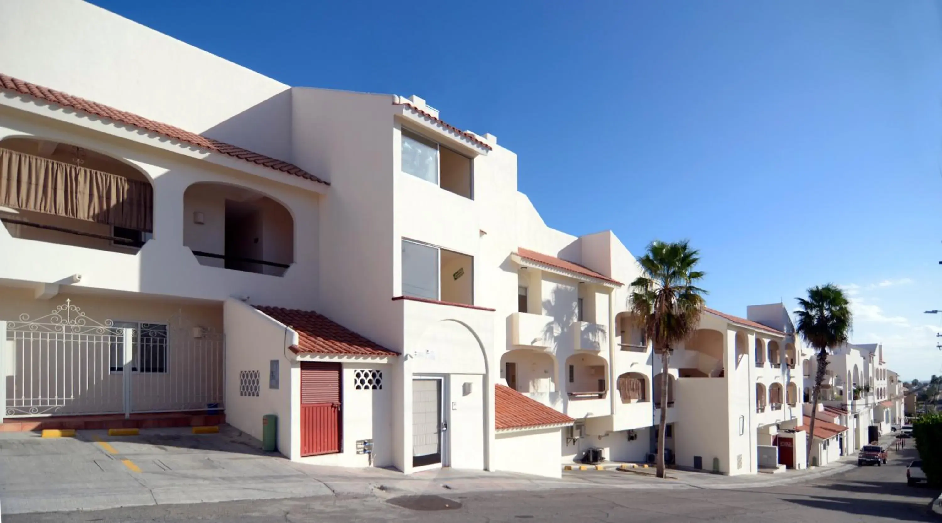 Neighbourhood, Property Building in Suites Las Palmas