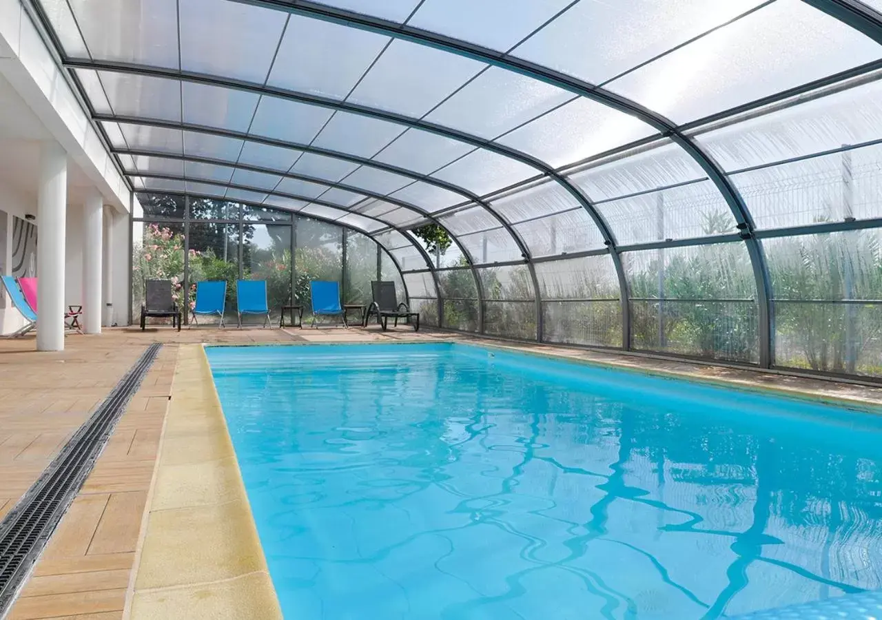 Swimming Pool in Golden Tulip Pornic Suites