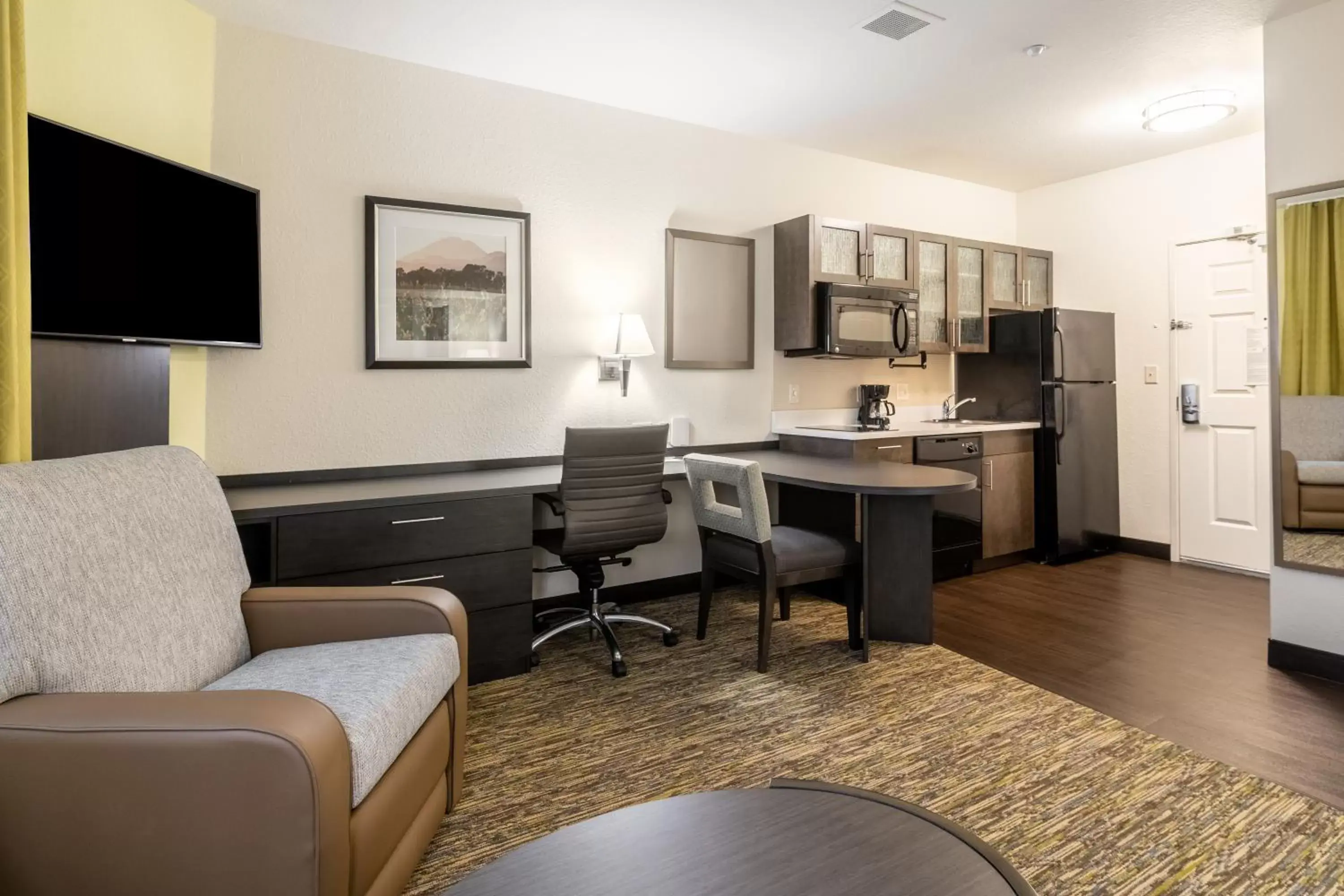 Seating Area in Candlewood Suites Portland Airport, an IHG Hotel