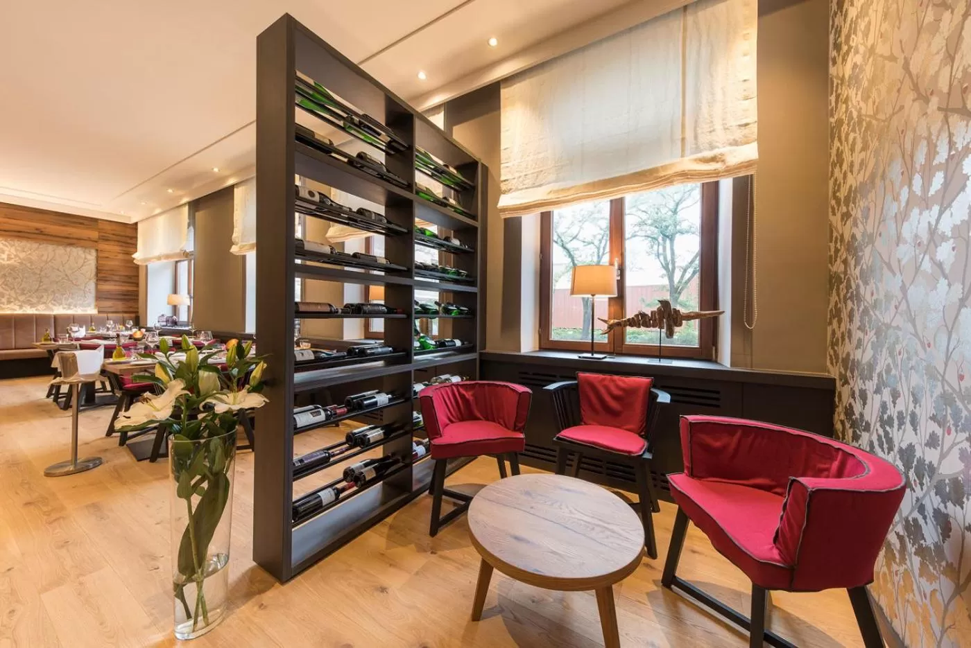 Restaurant/places to eat in Hotel Bayerischer Hof