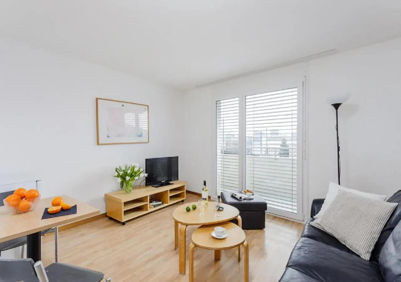 Living room, Seating Area in Swiss Star Tower - contactless self check-in