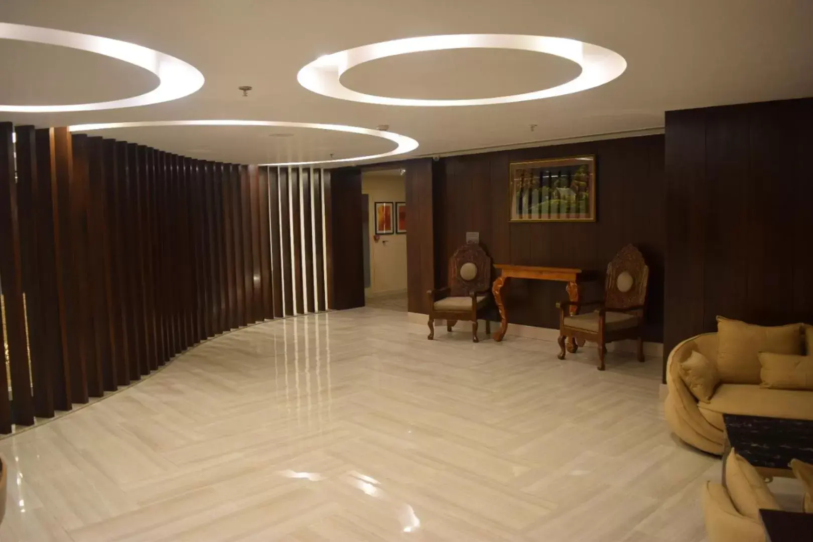 Lounge or bar, Lobby/Reception in Country Inn & Suites By Radisson Jammu